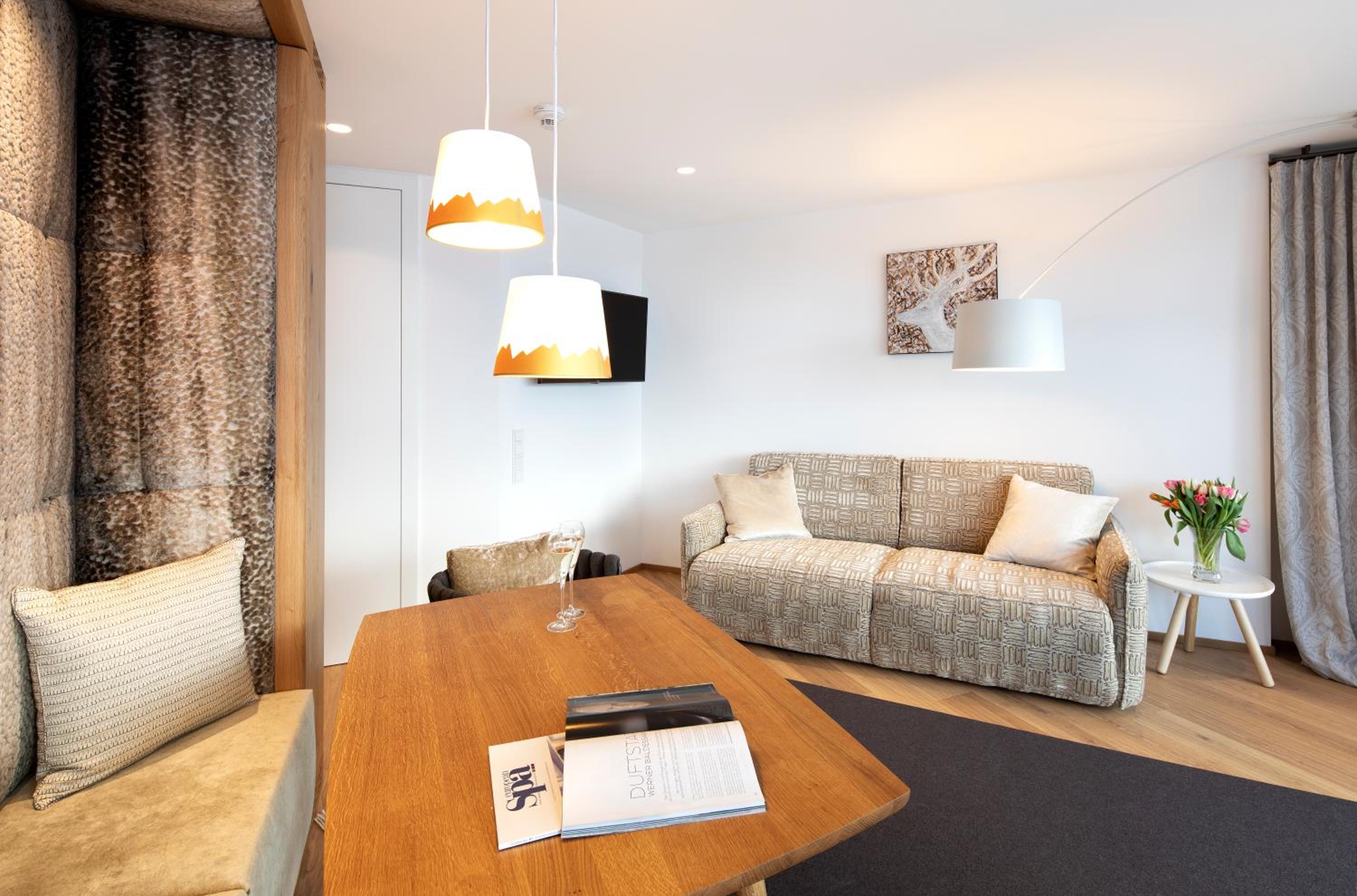 Suite with Mountain View - Photo 7