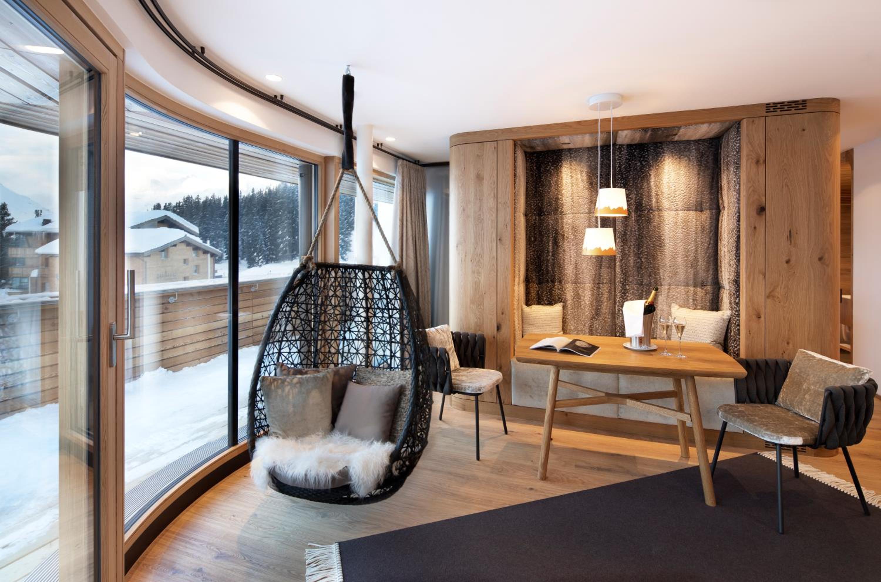 Suite with Mountain View - Photo 5