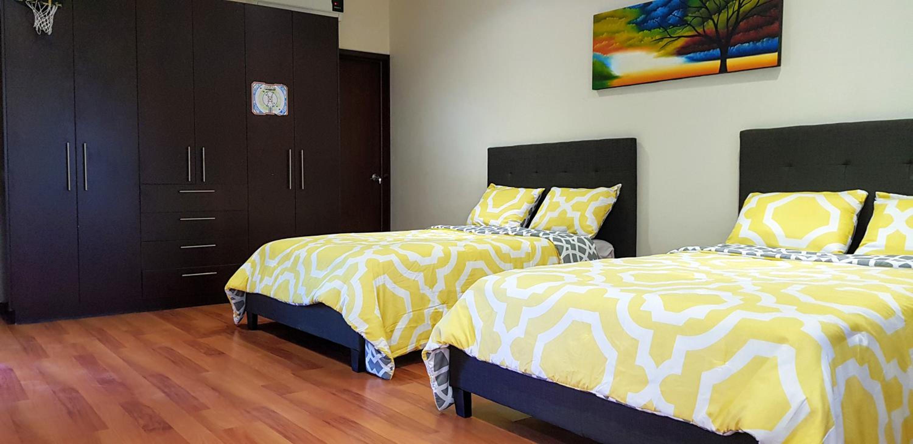 Deluxe Quadruple Room - Photo 3
