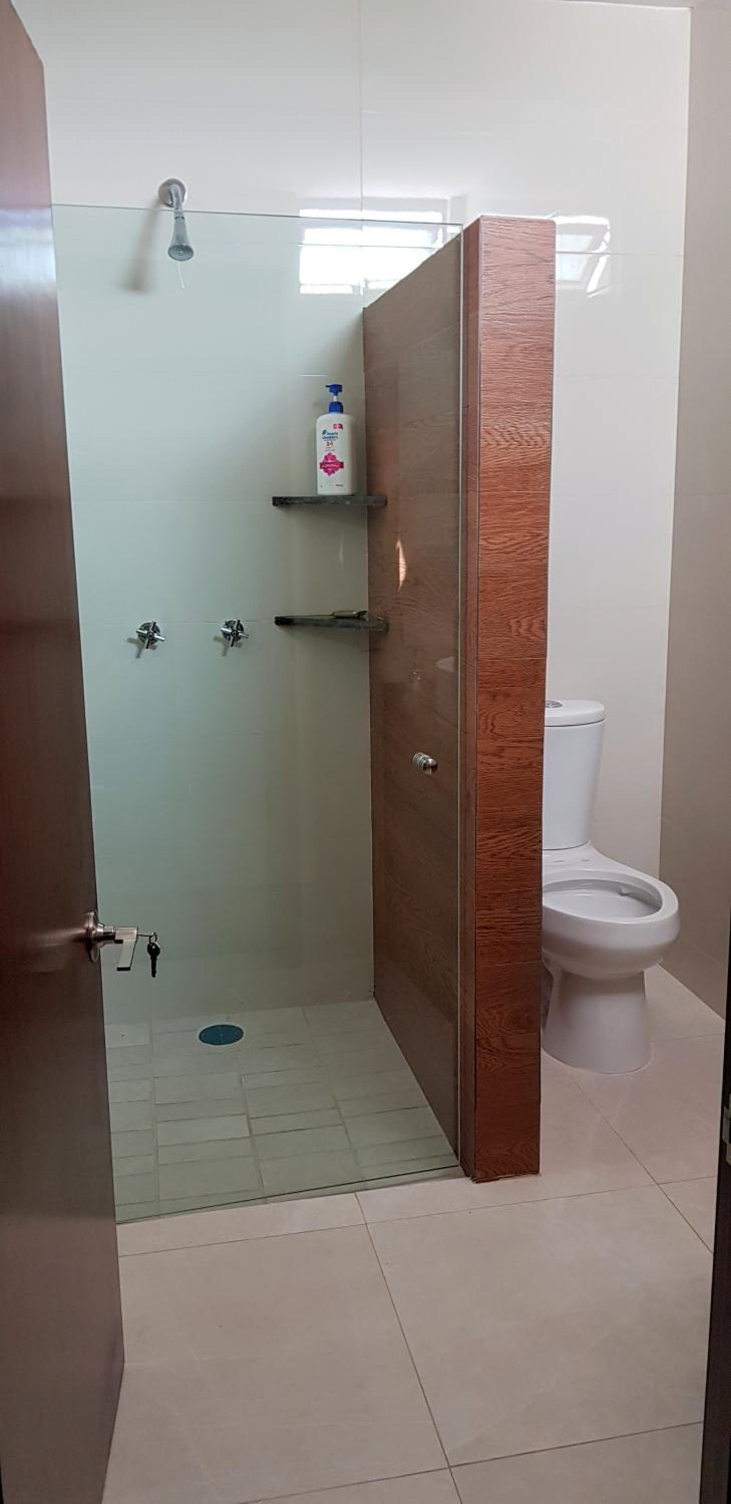 Deluxe Quadruple Room - Photo 14