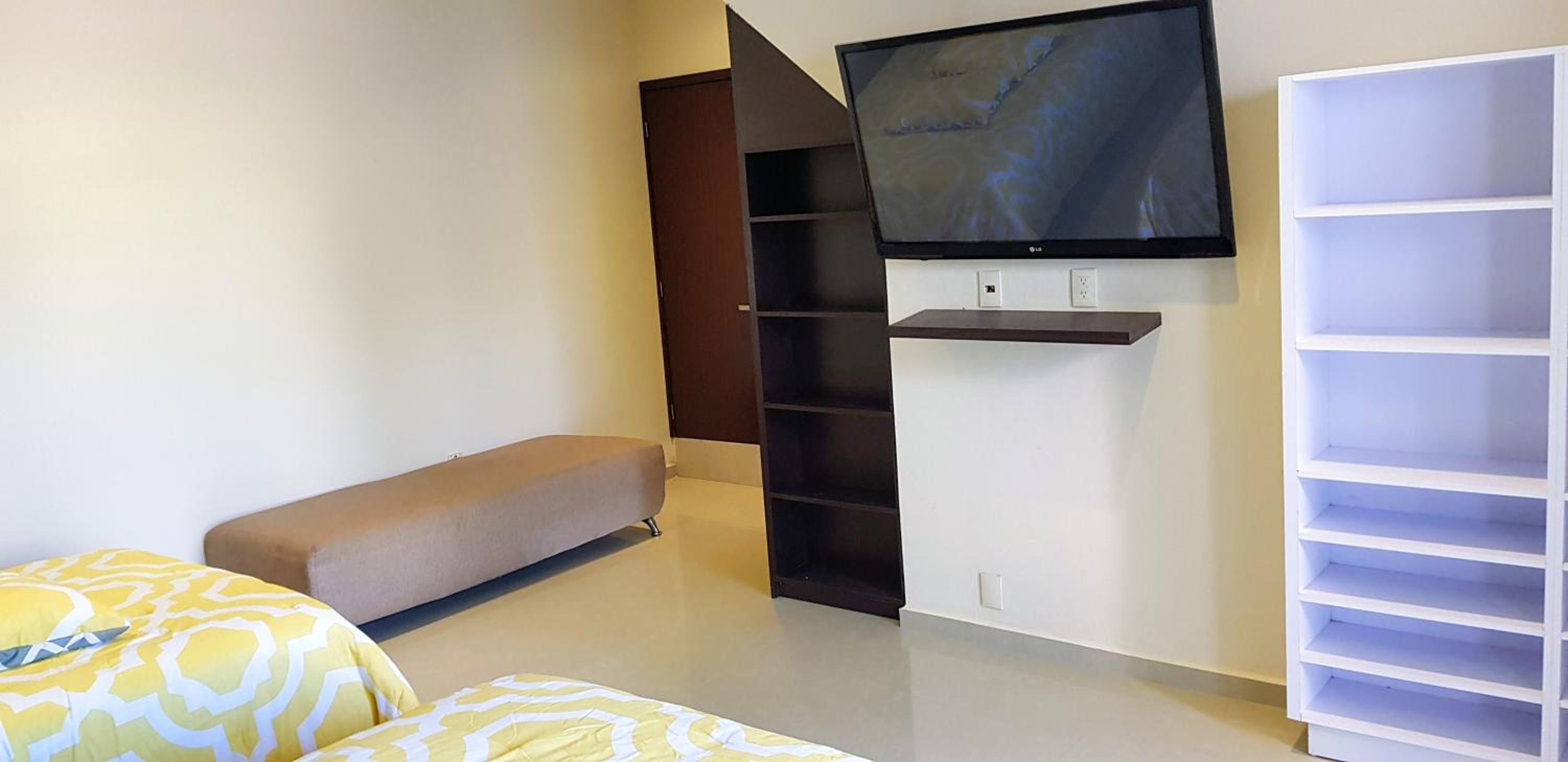 Deluxe Quadruple Room - Photo 8