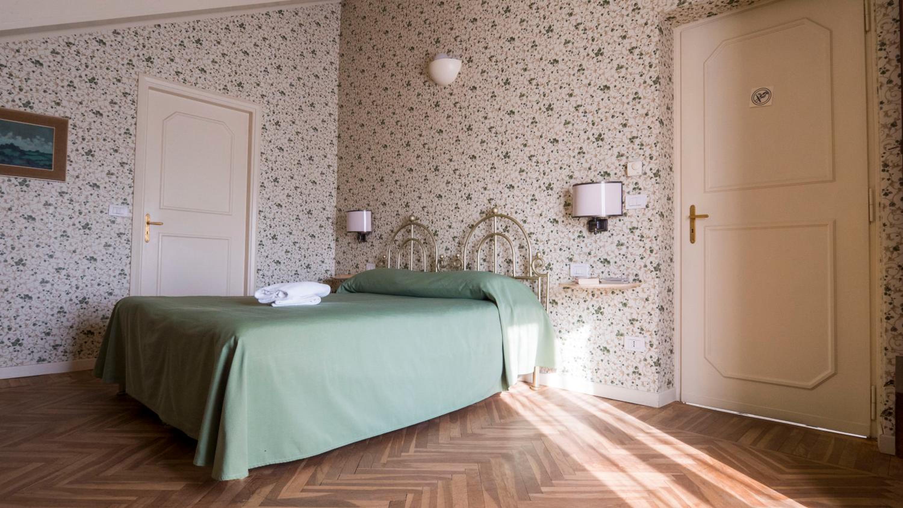 Triple Room with Terrace photo 2