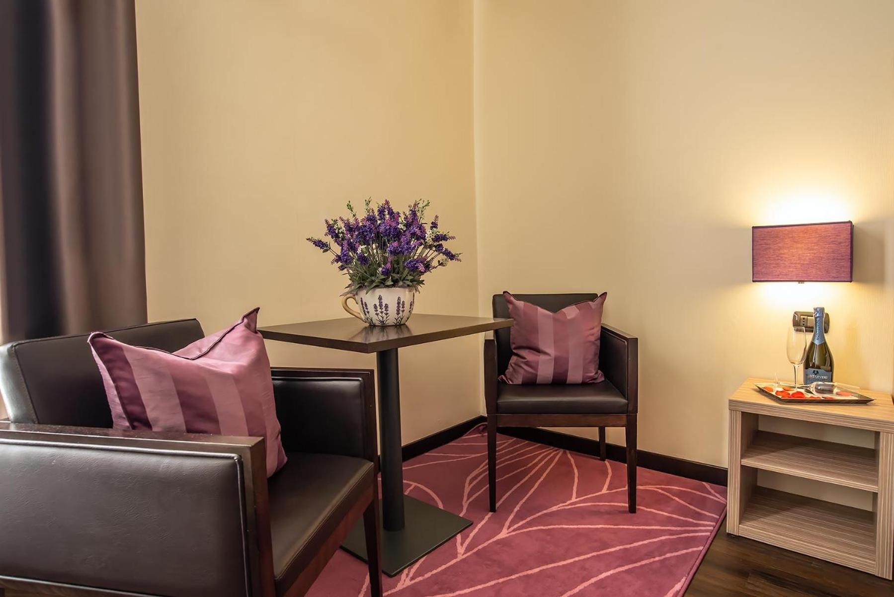 Deluxe Double Room - Photo 5