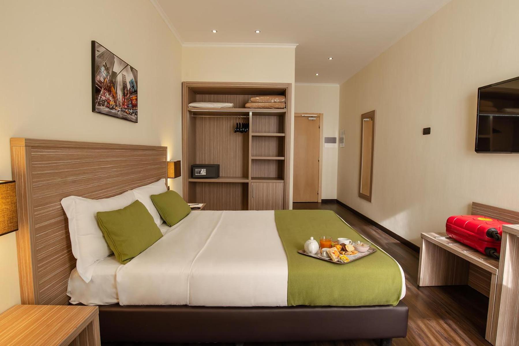 Superior Double or Twin Room - Photo 3