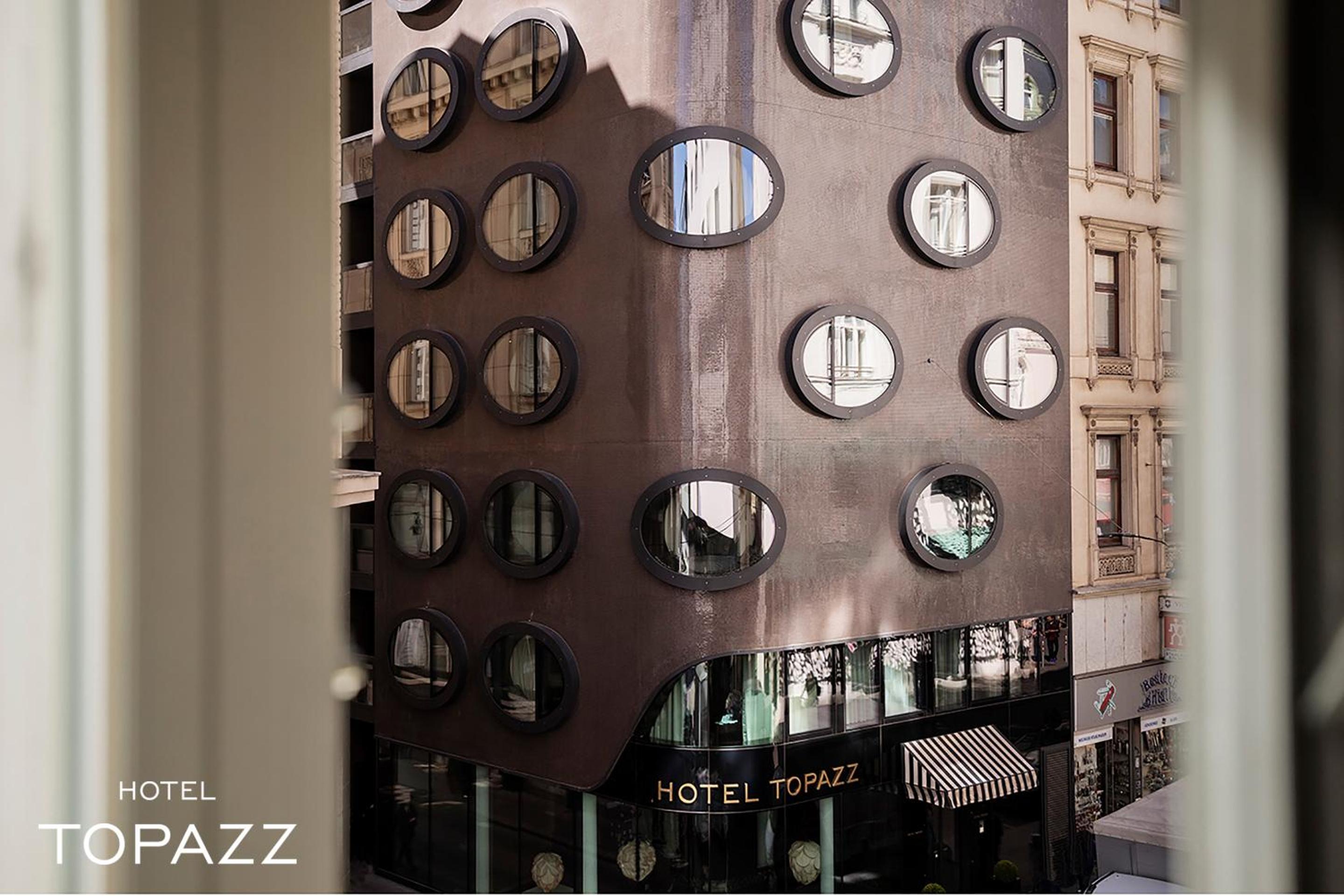 Prestige Room at Topazz - Photo 2