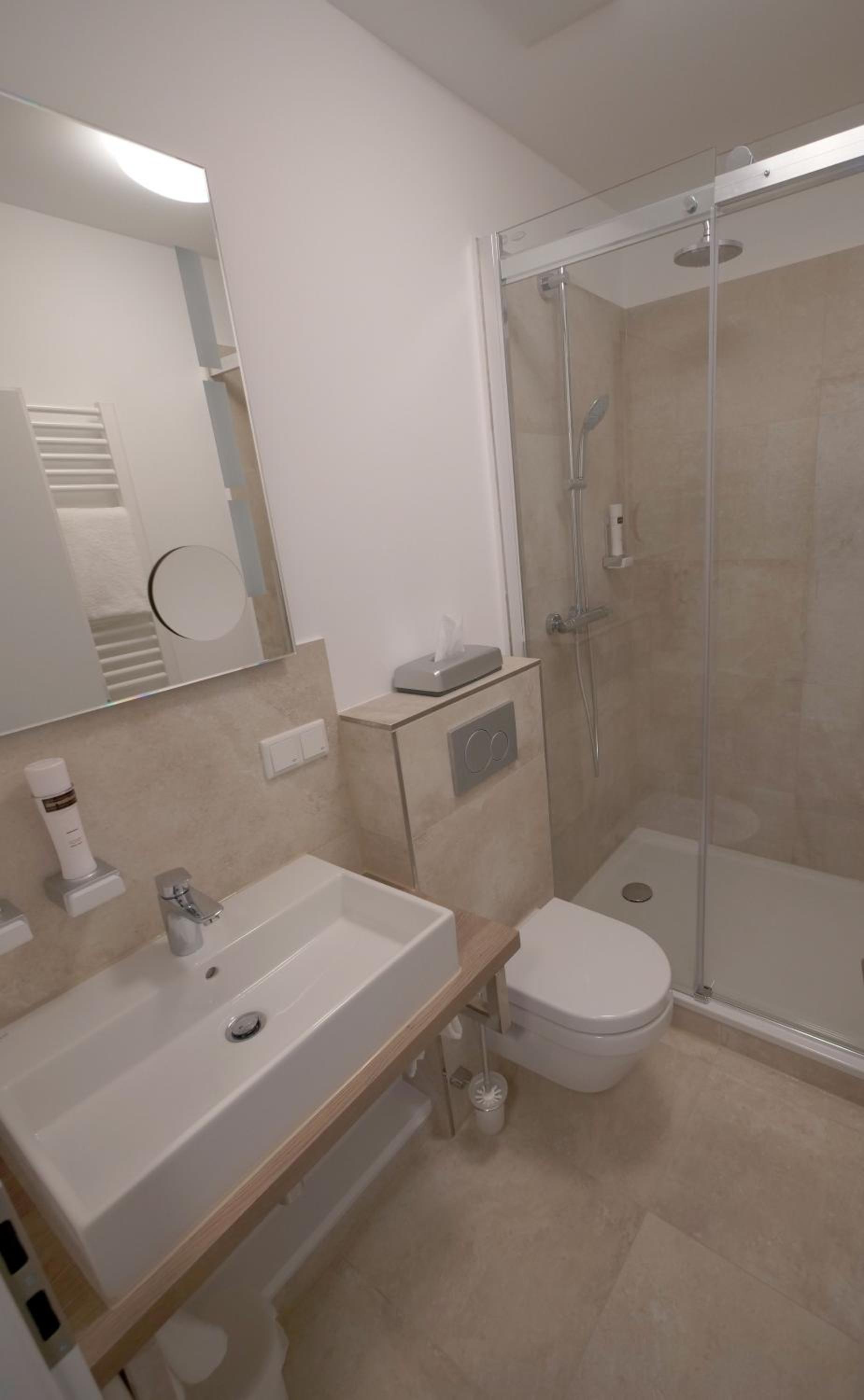 Double Room - Photo 20
