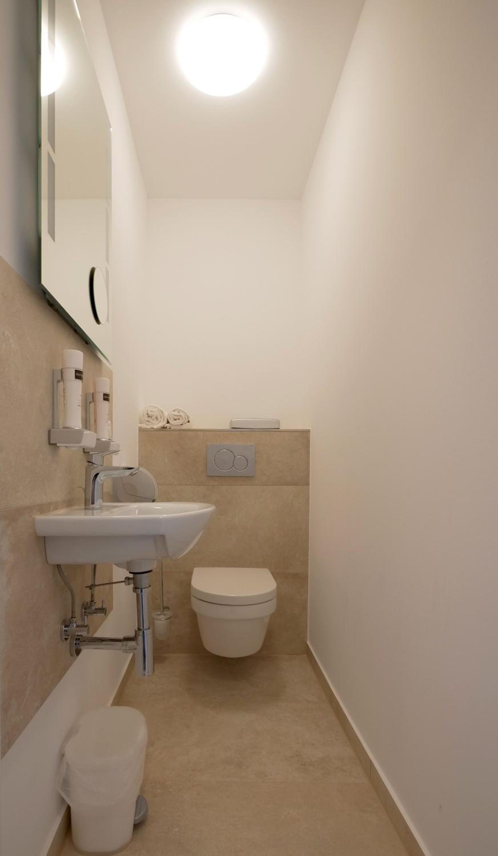 Double Room - Photo 12