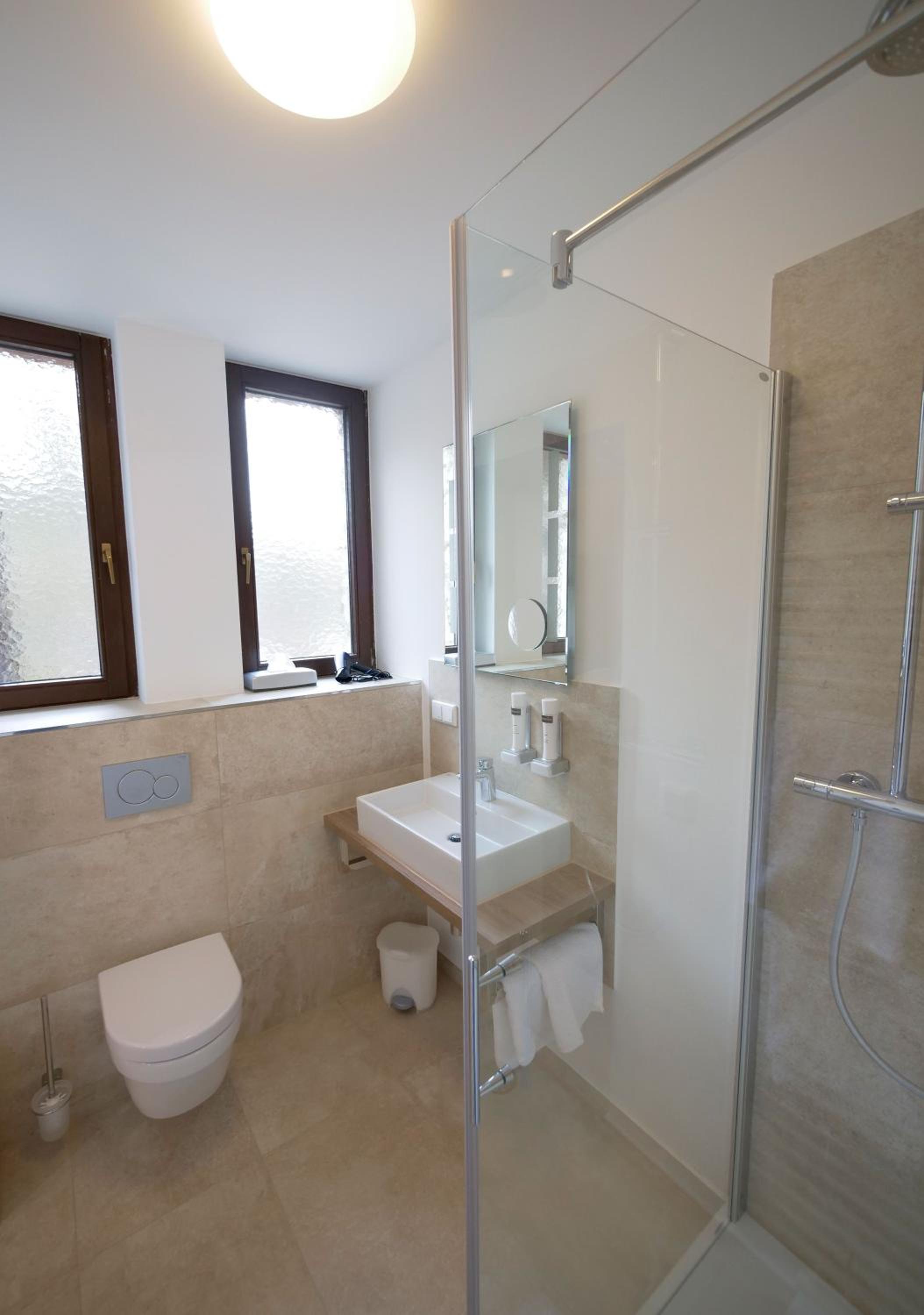 Double Room - Photo 10