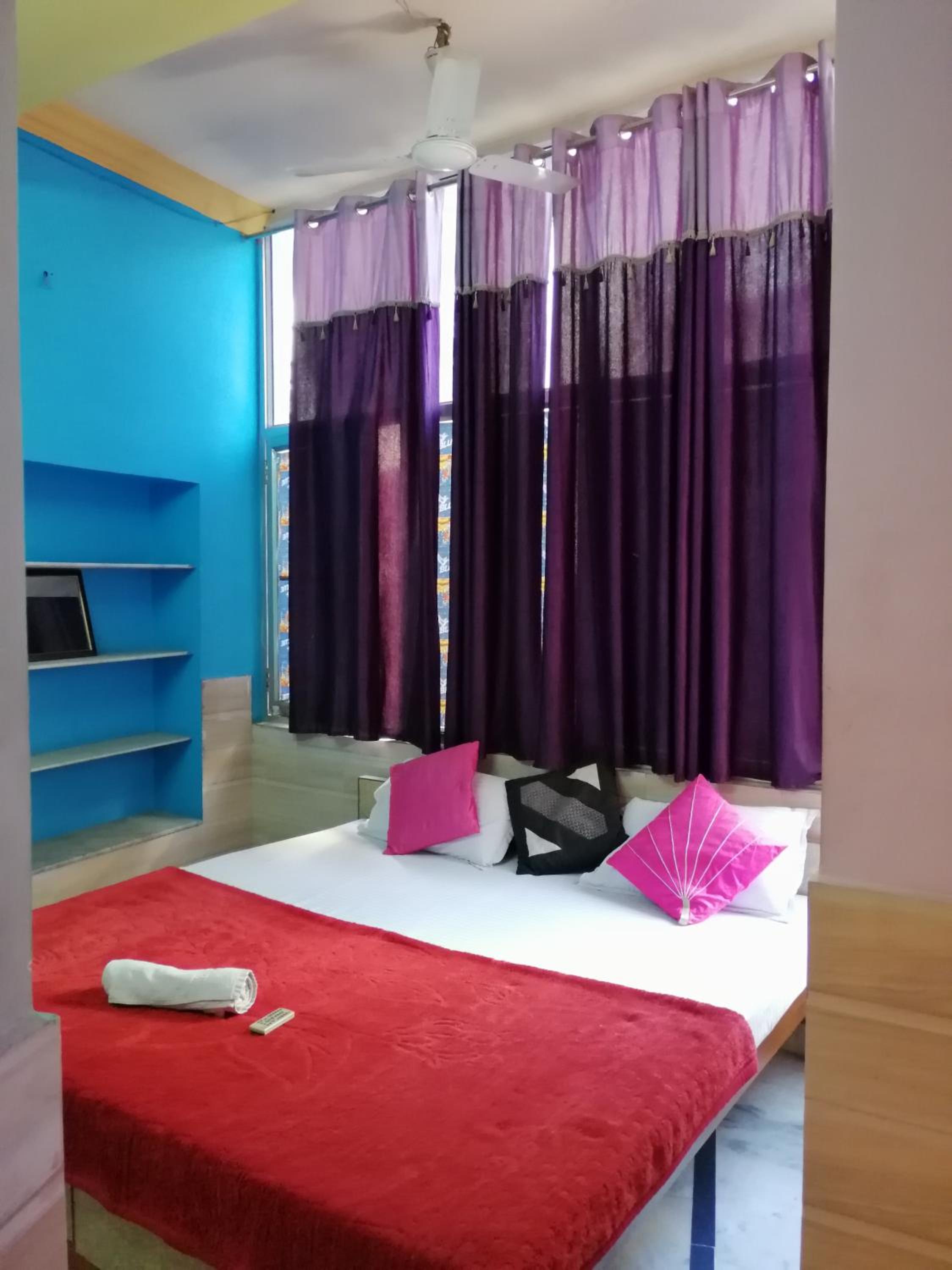 Standard Double Room with Fan - Photo 1
