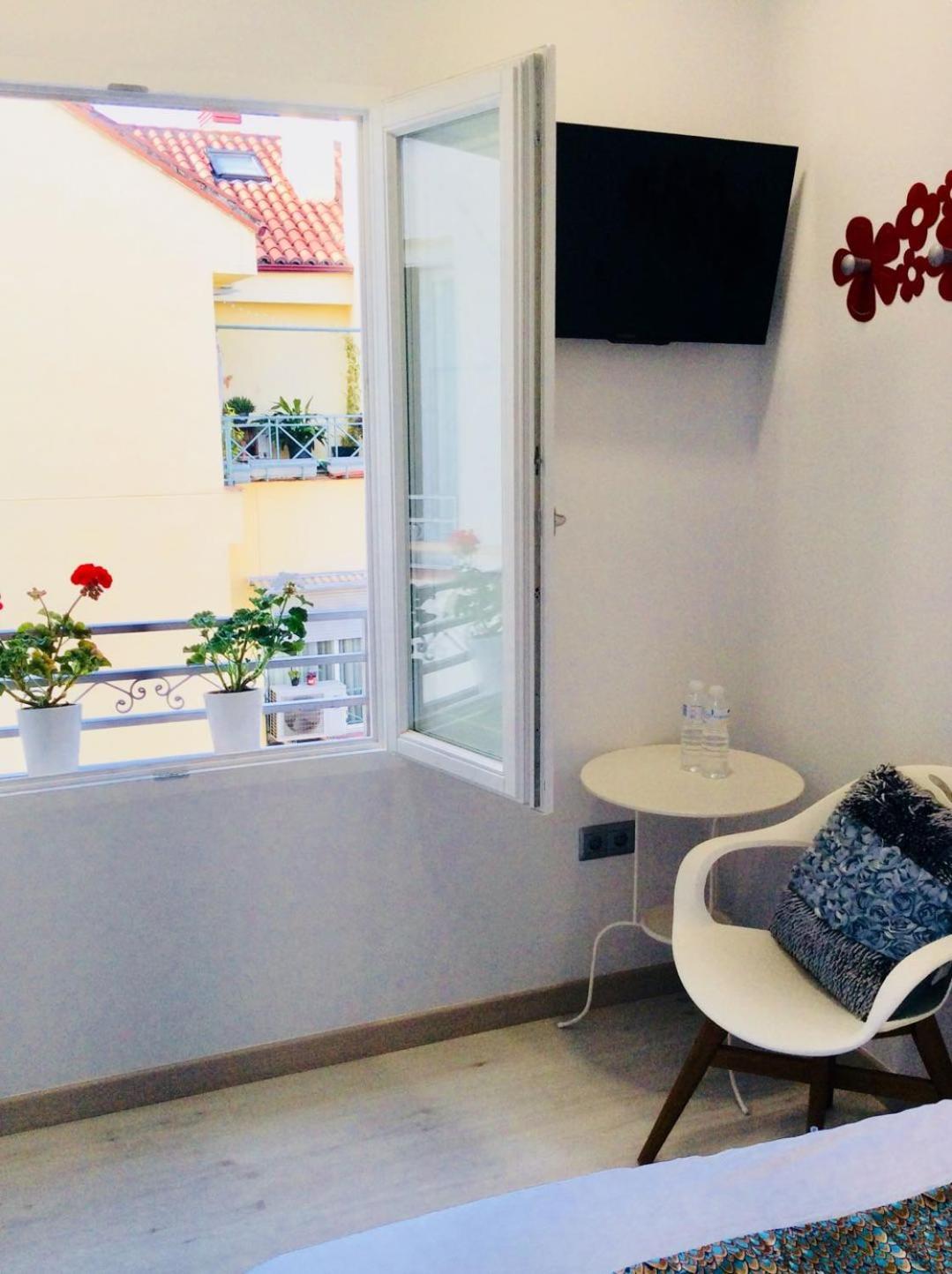 Habitación Doble con Baño Privado