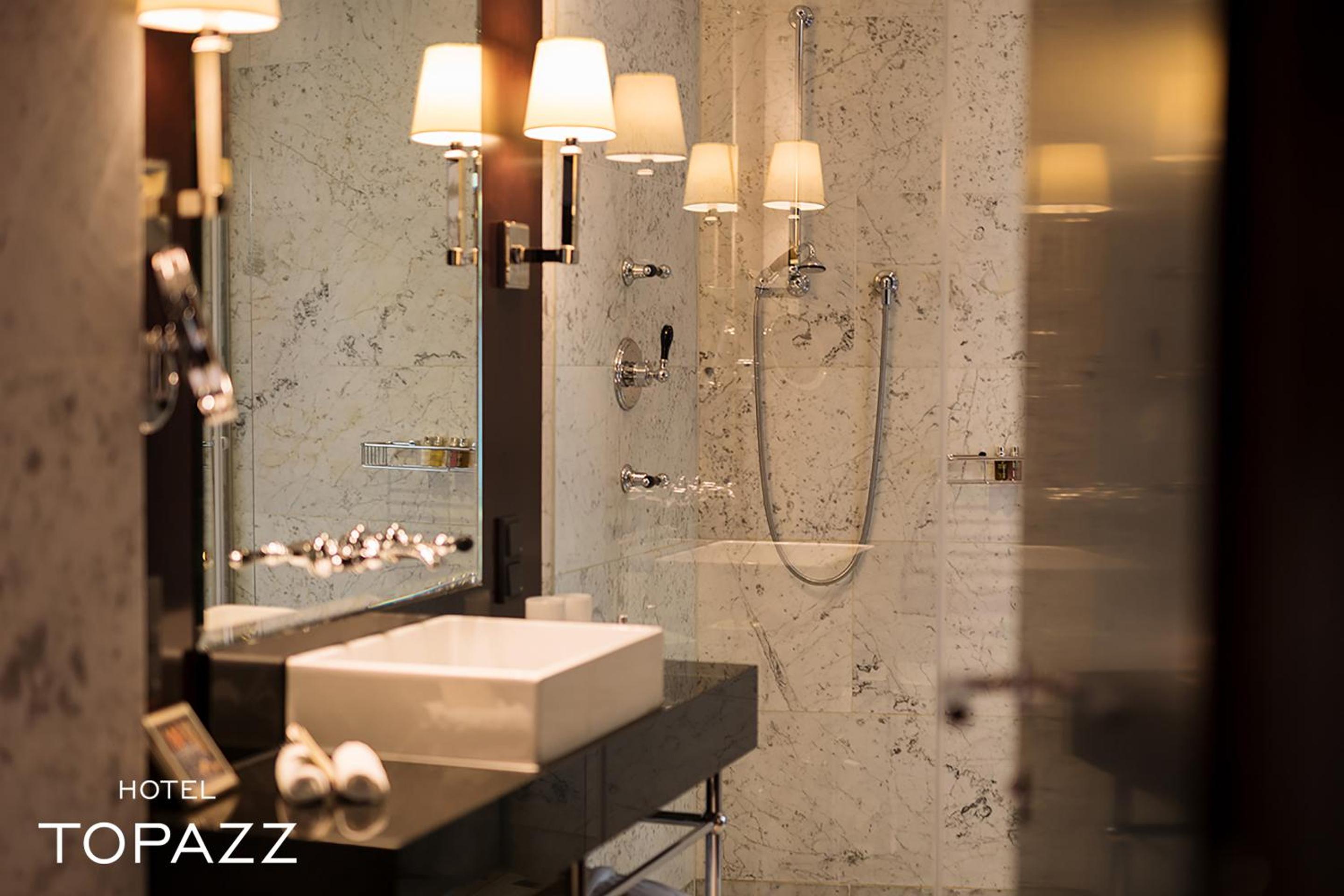 Superior Room at Topazz — the supplier's photographs — photo 3