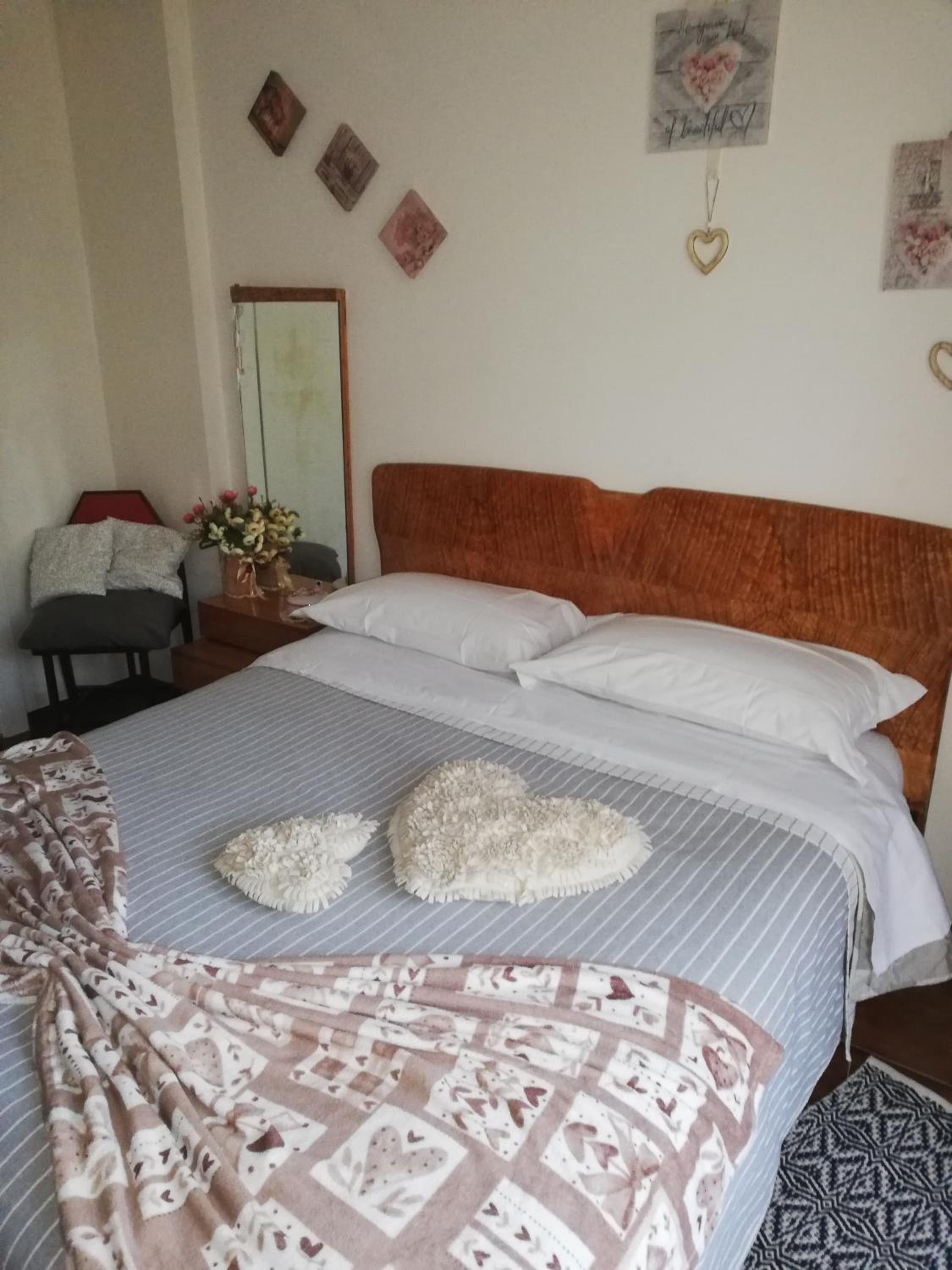 Double Room with Private Bathroom photo 2