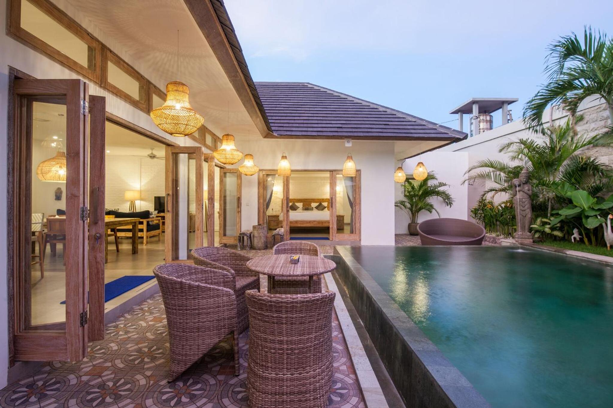Ambermoon Villa 4 - Two Bedroom Pool Villa with Free One Time - Airport Pick Up - Photo 15