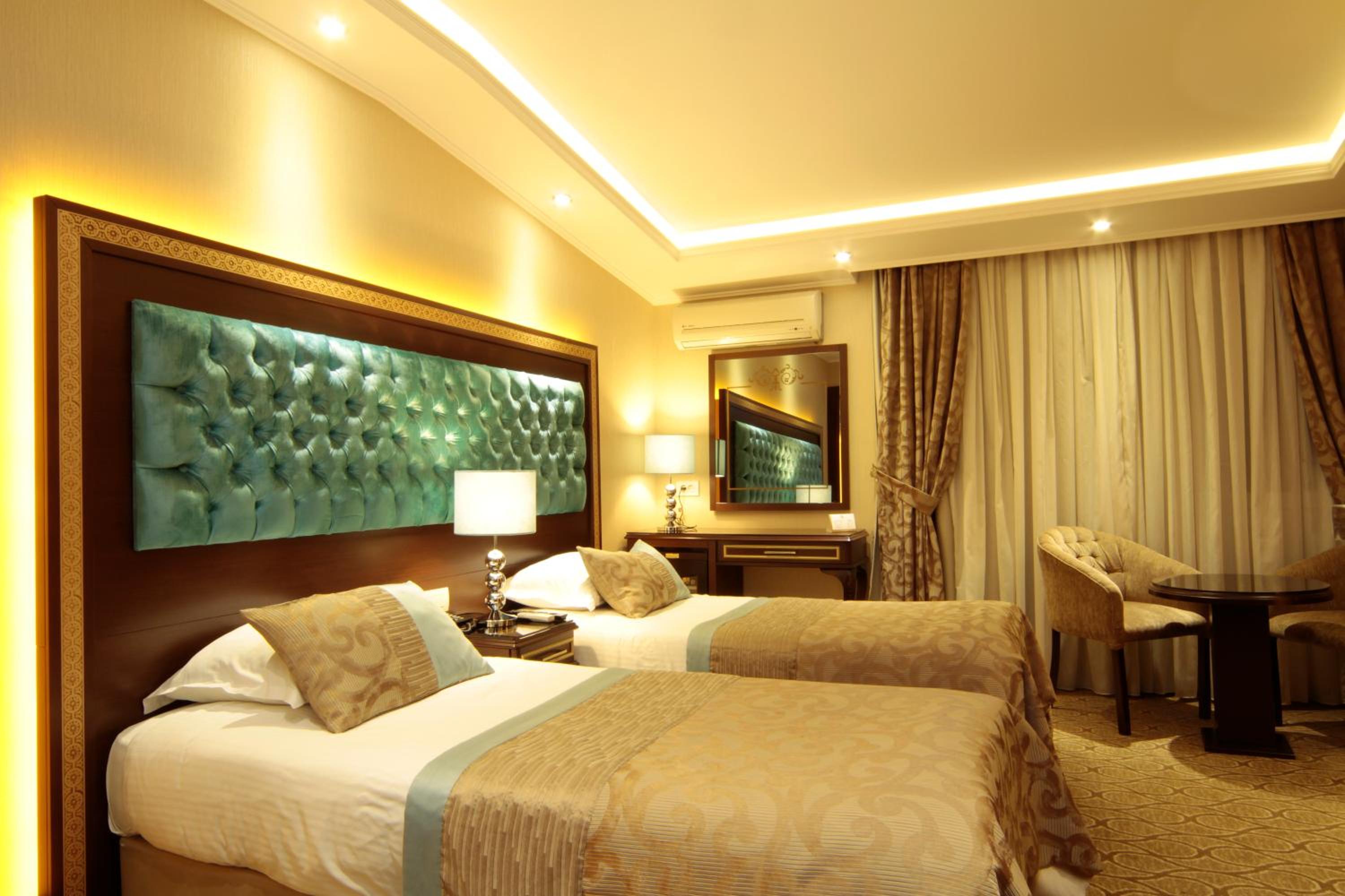 Standard Double or Twin Room photo 2