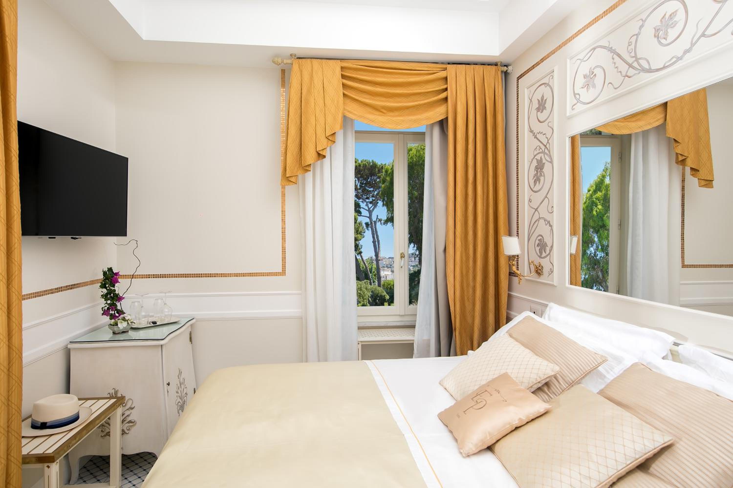Executive Double or Twin Room With Terrace - Photo 1