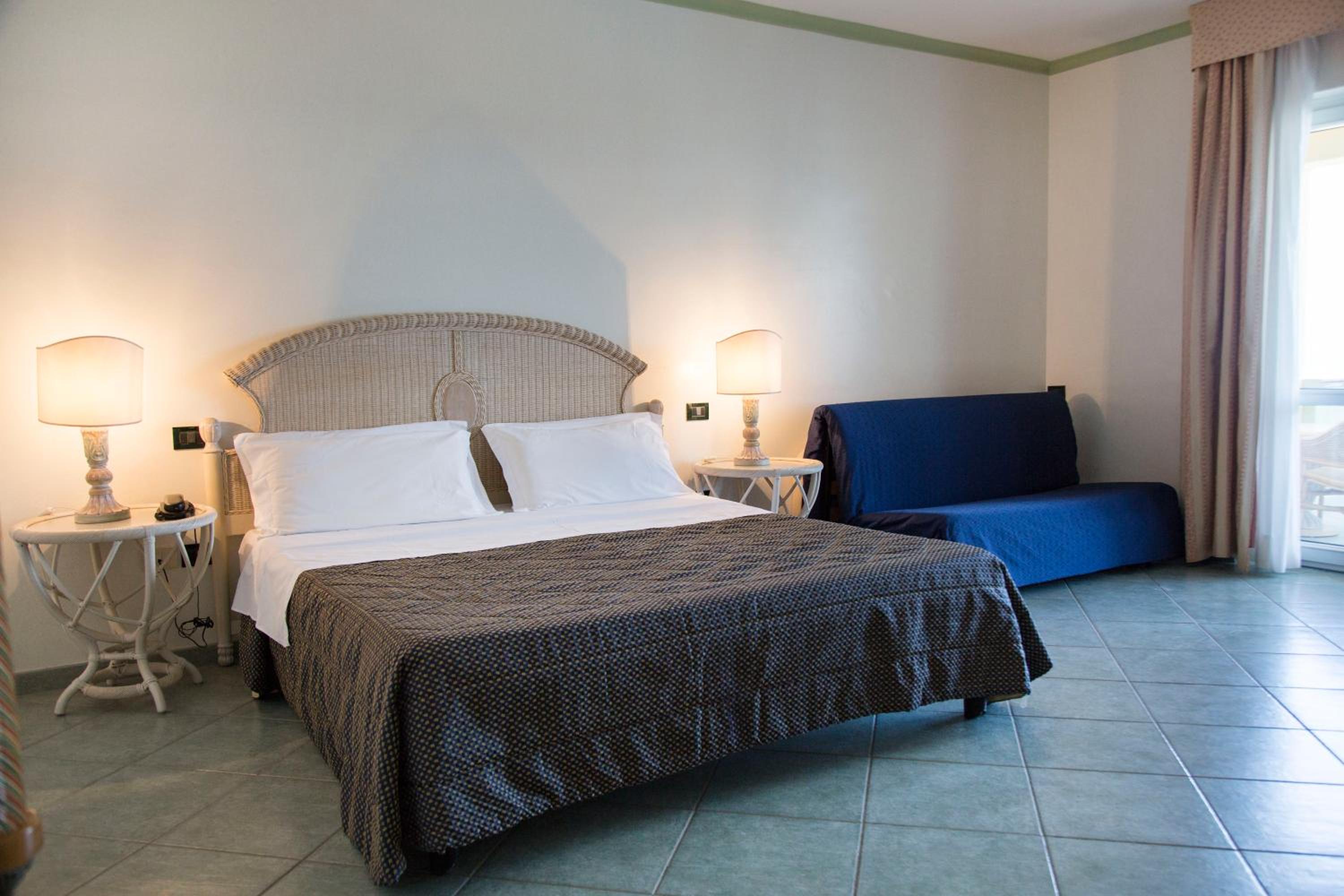 Triple Room with Sea View photo 2
