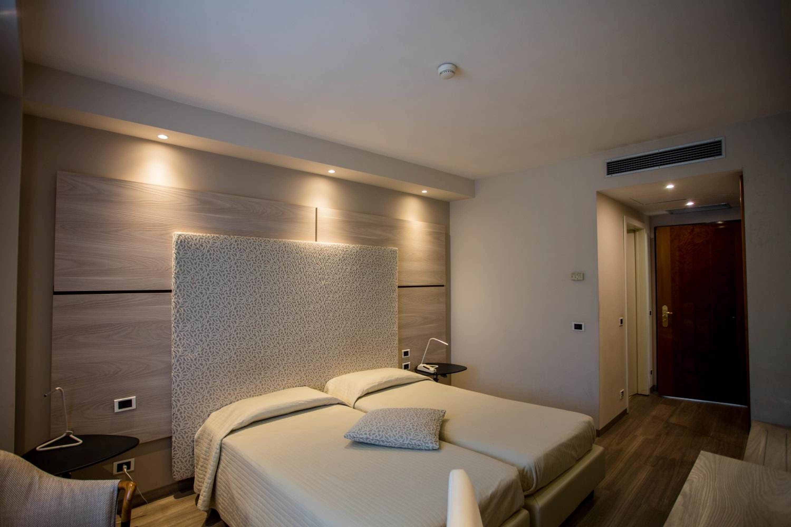 Twin Room photo 1