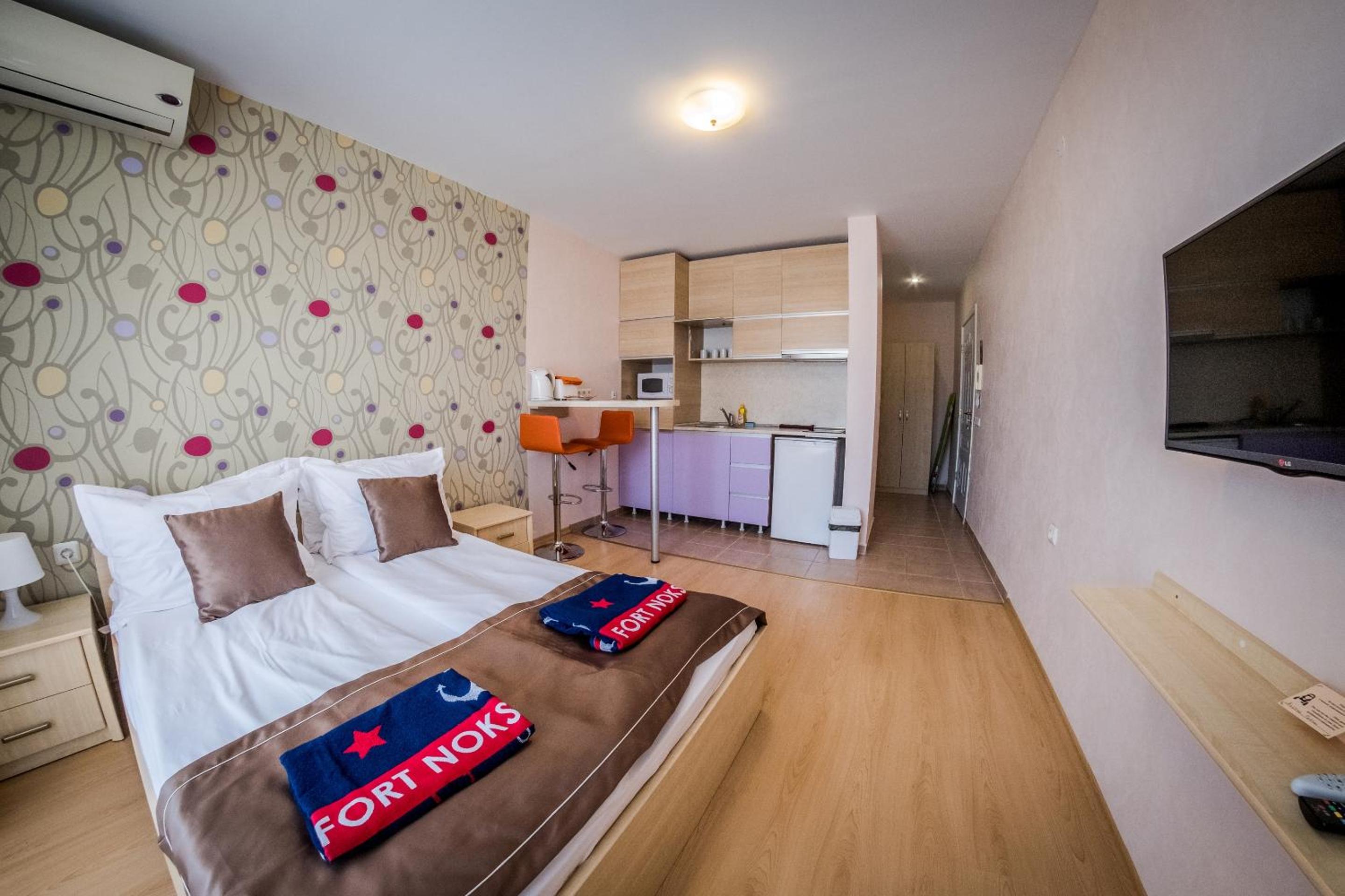 Studio Apartment with Balcony and Side Sea View