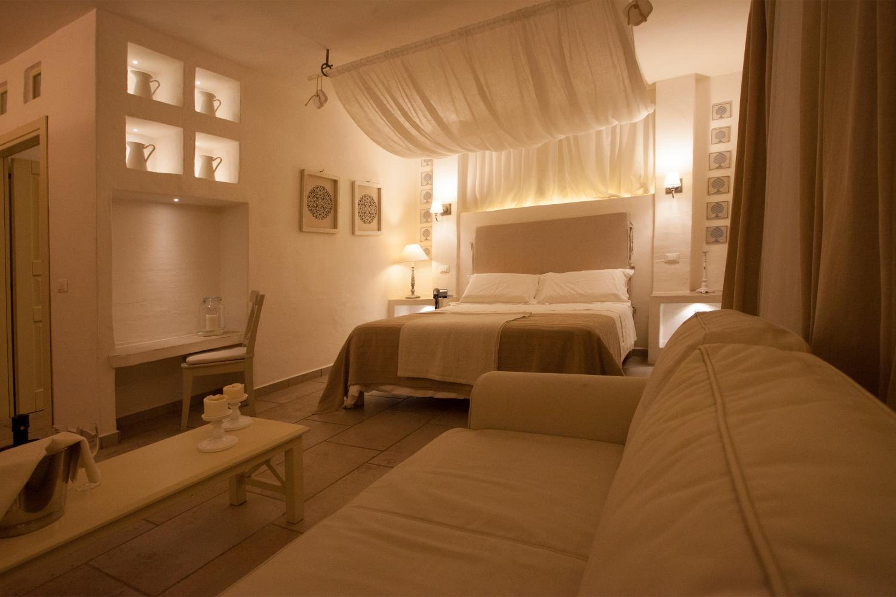Deluxe Quadruple Room with Private Terrace - Photo 8