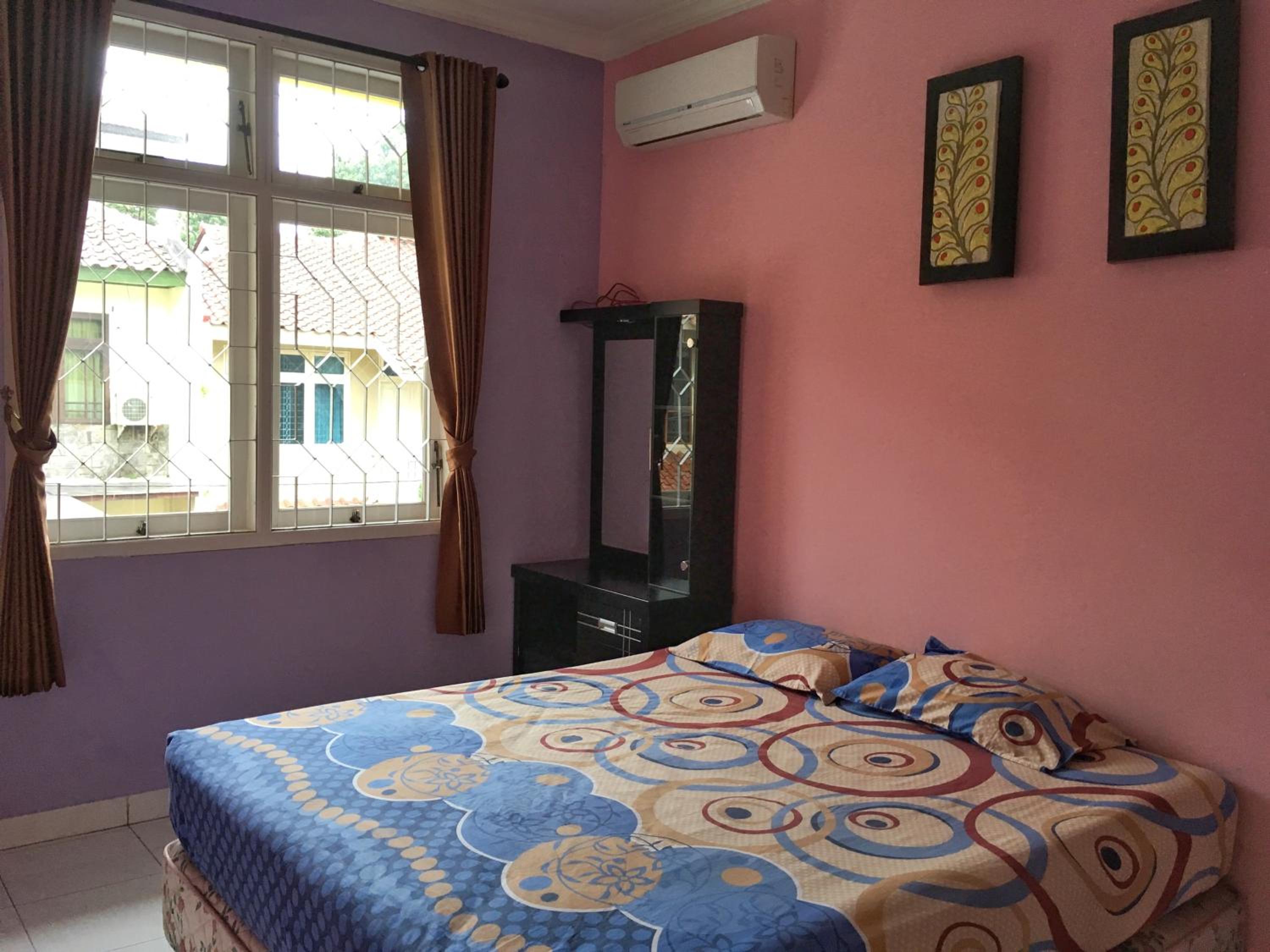 Double Room with Shared Bathroom photo 3
