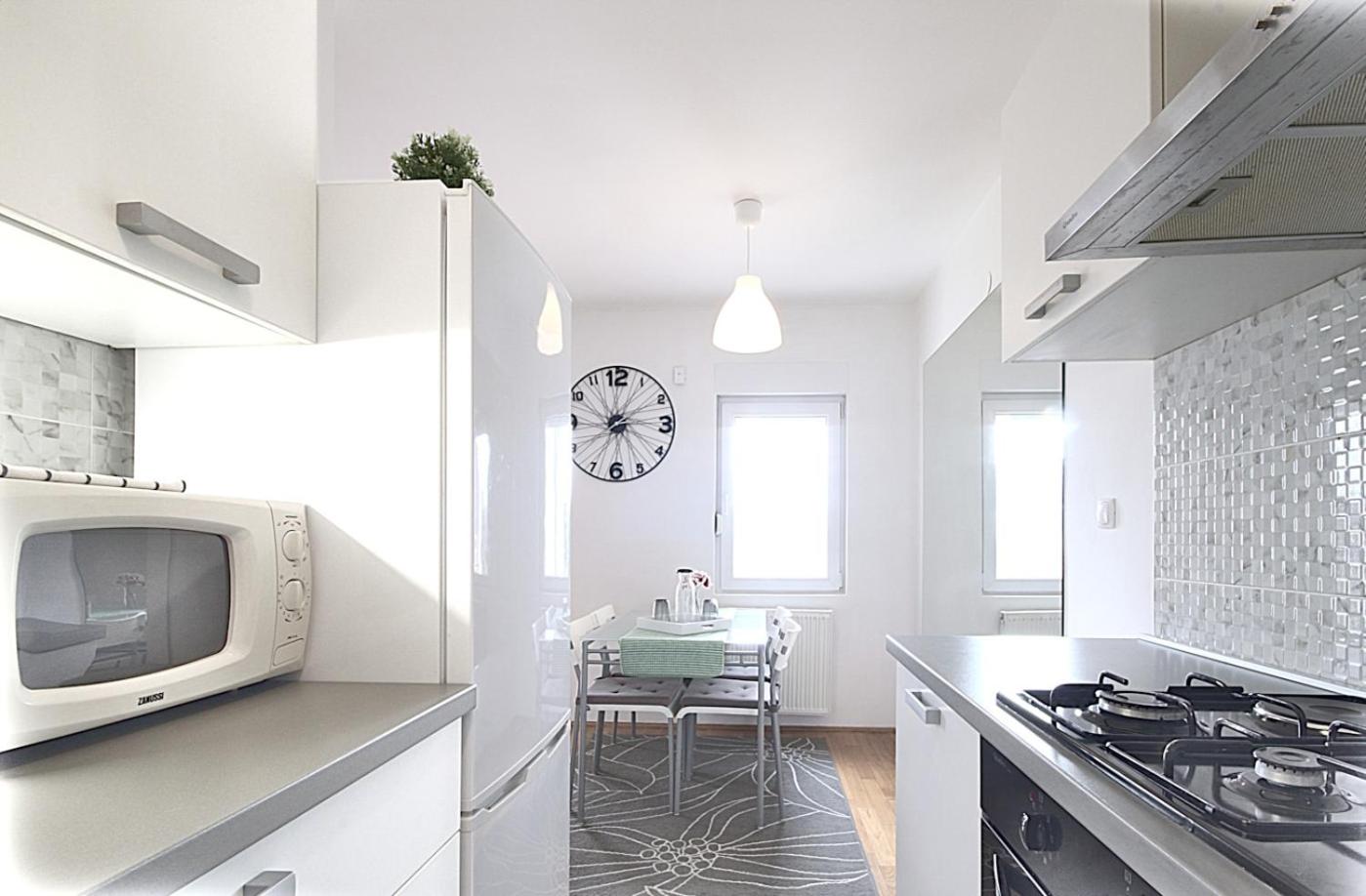Apartment - Photo 13