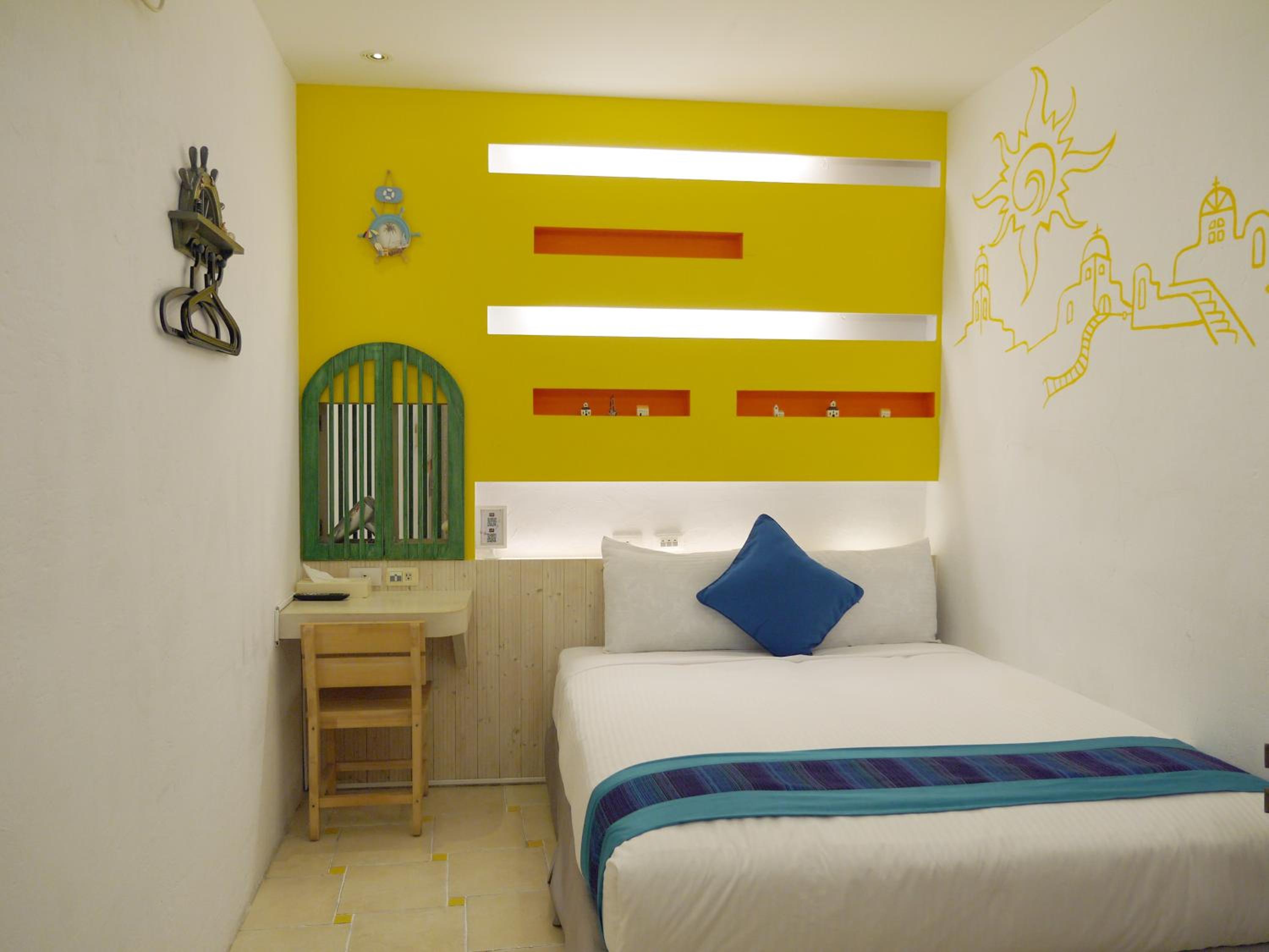 Standard Double Room- no window photo 1