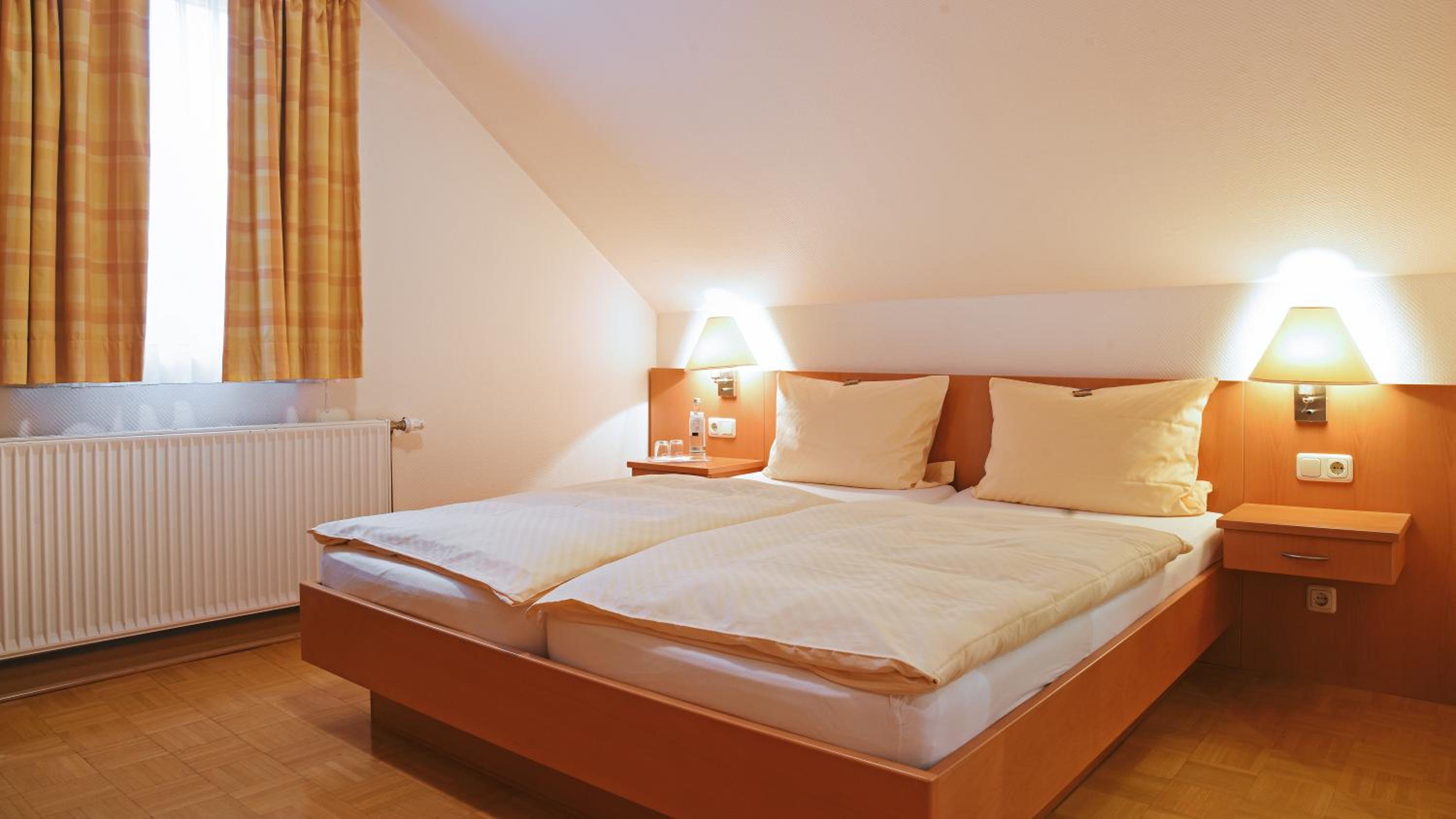 Standard Double or Twin Room photo 1
