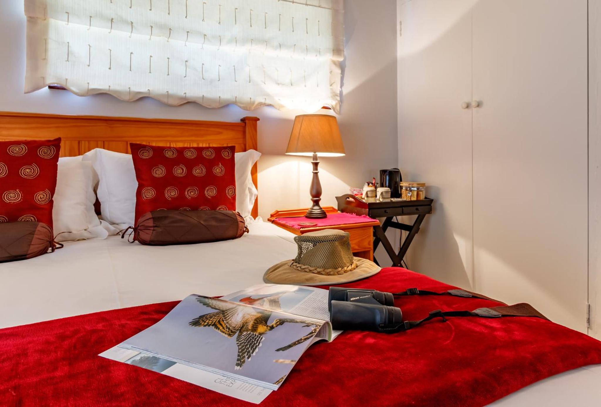 Deluxe Queen Room - Photo 6
