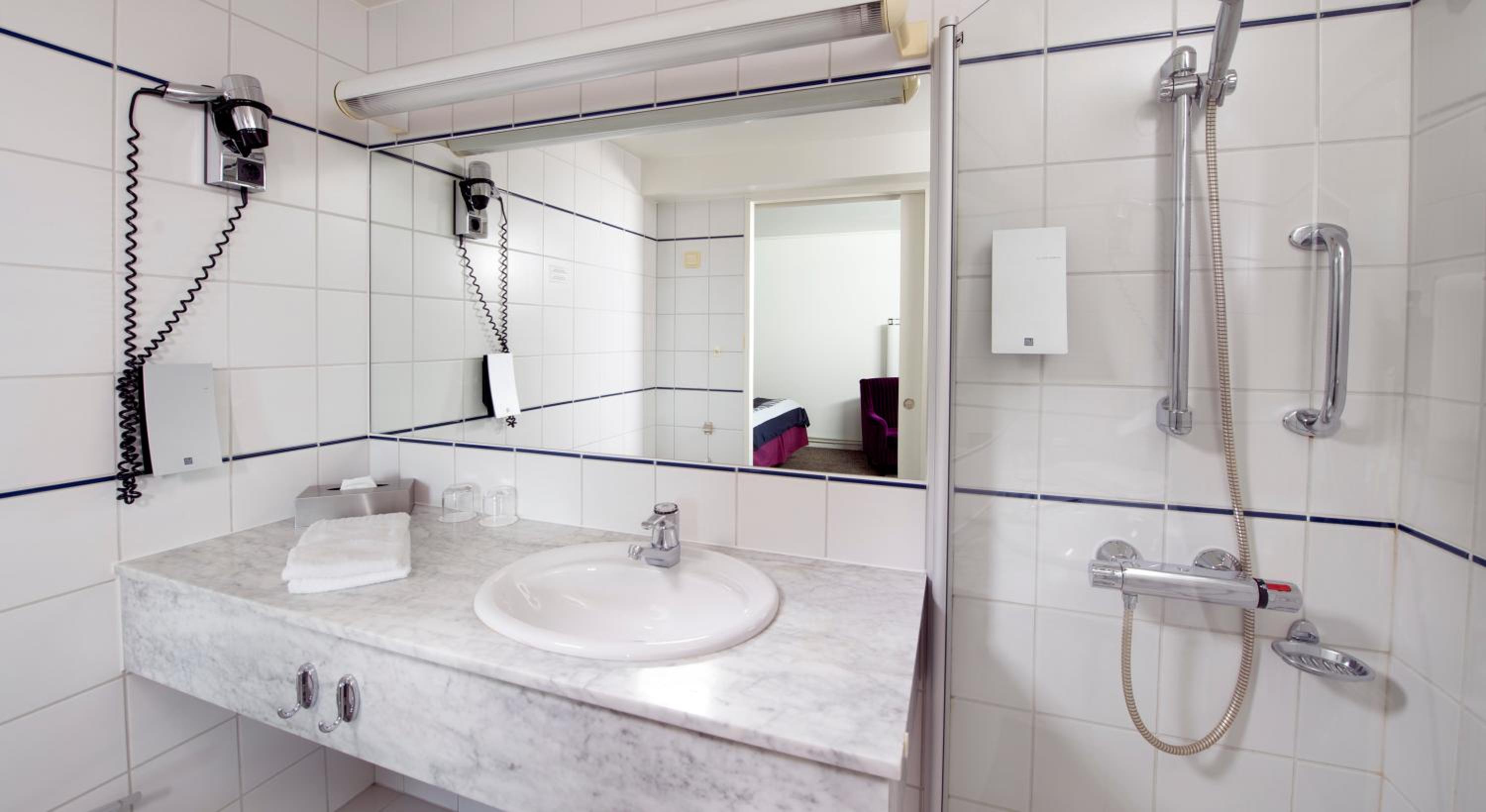 Junior Suite with Ocean View - Photo 4