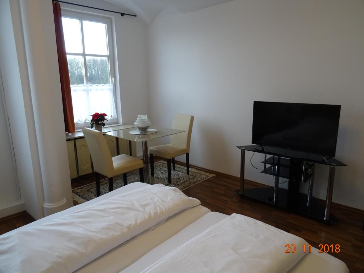 Standard Double Room - Photo 10