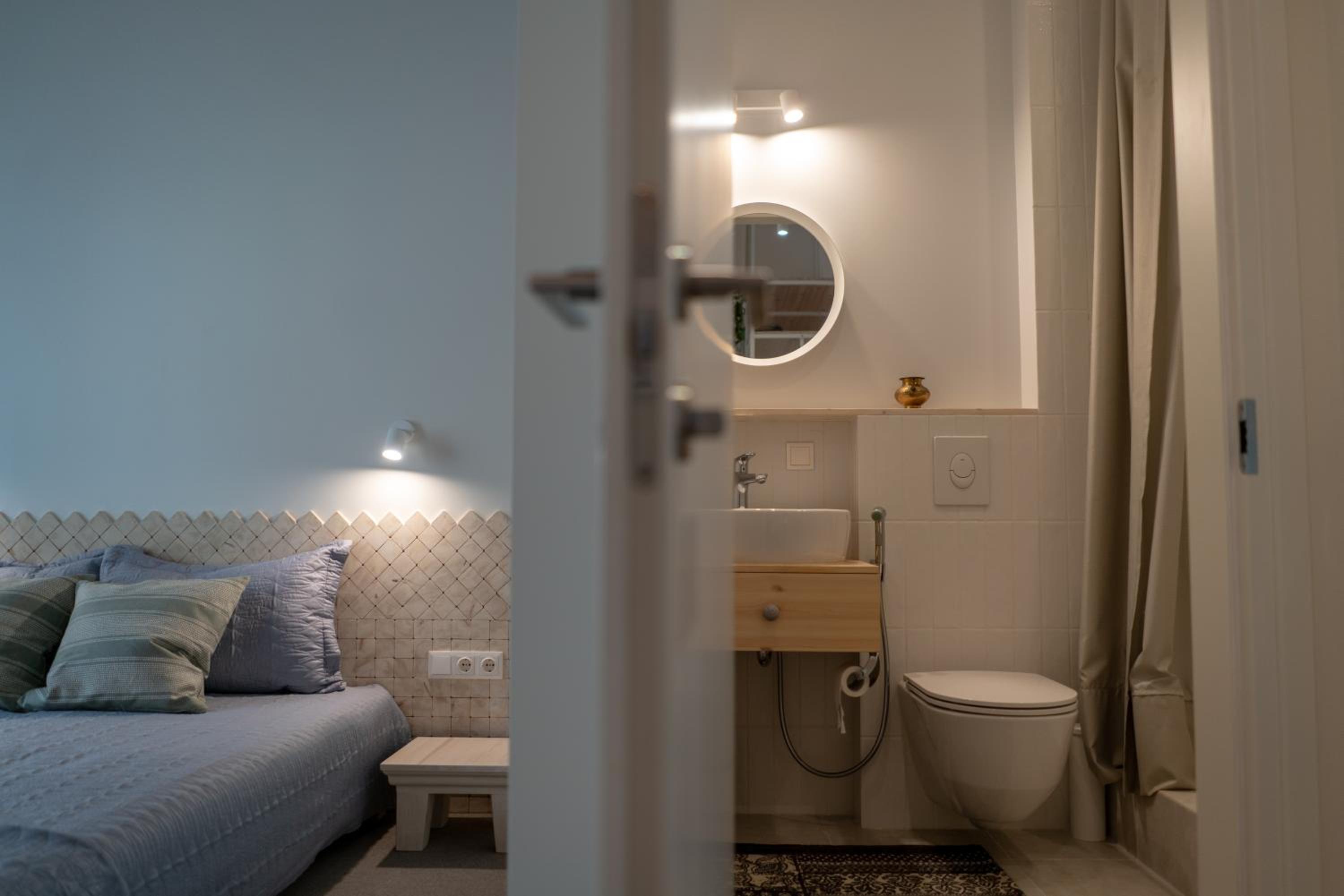Deluxe Double Room - Photo 5