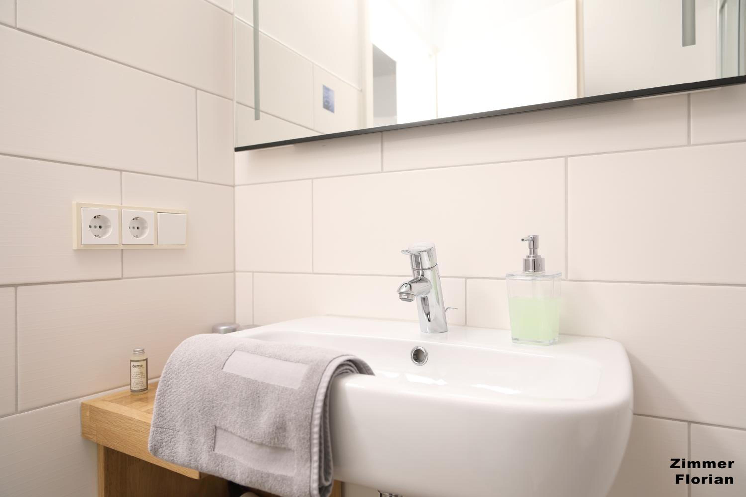 Double Room - Photo 6