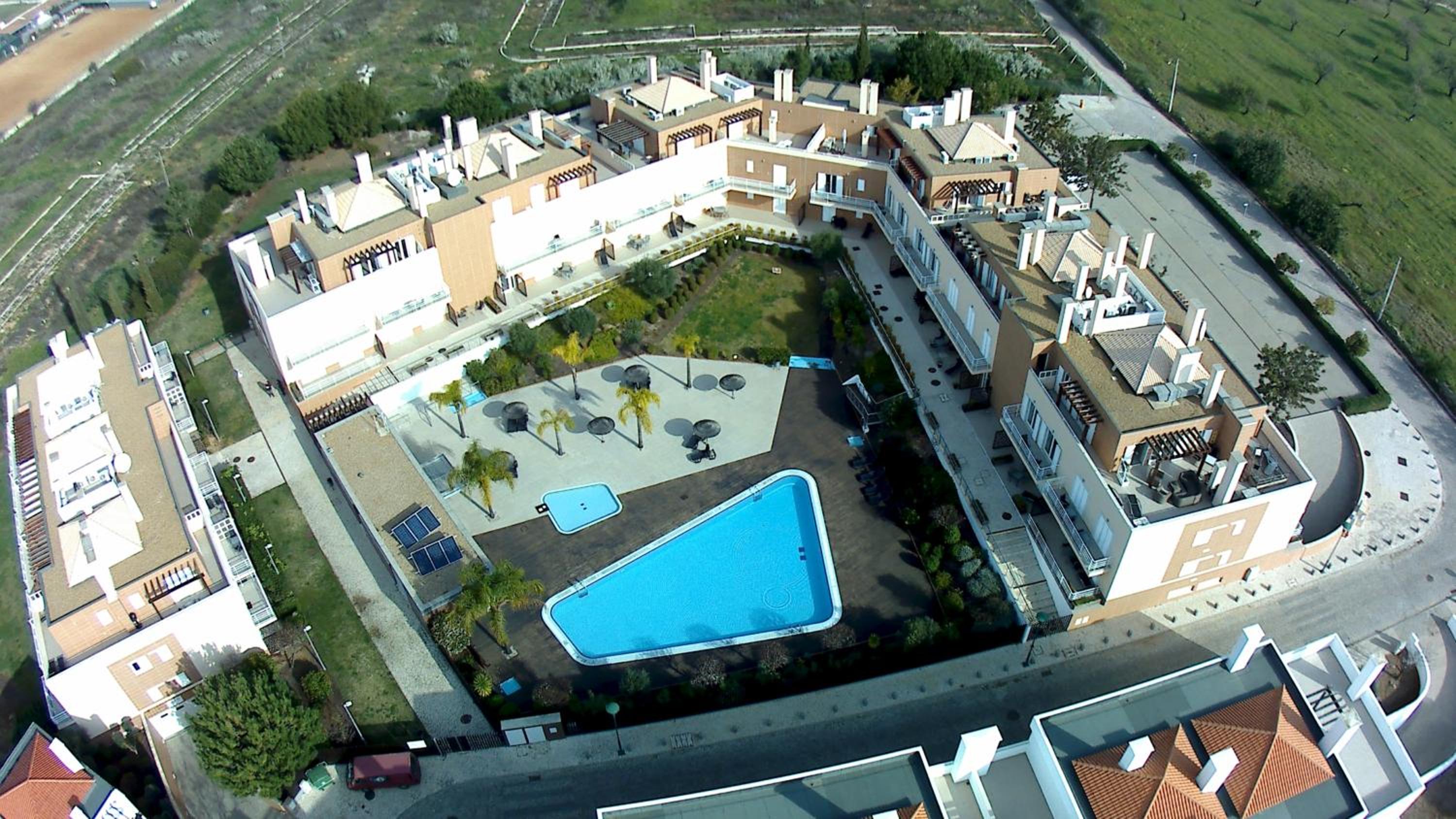 Apartment with Pool View  photo 2