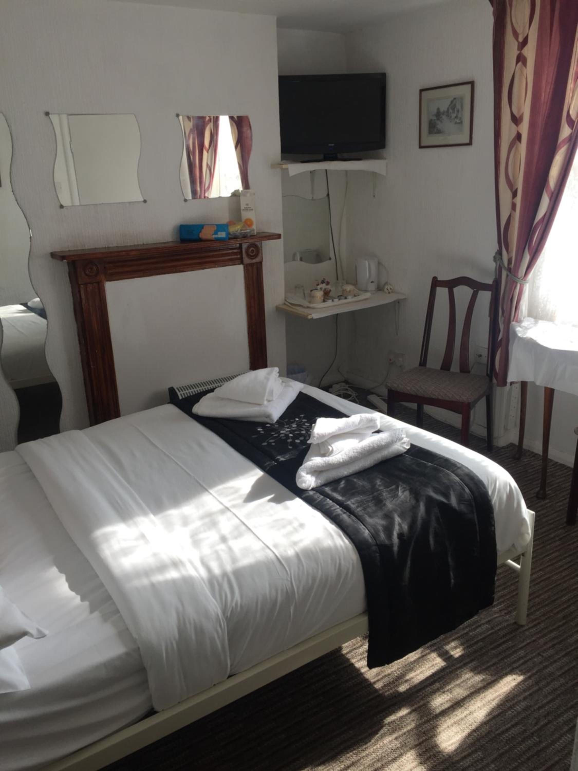 Double Room with Private Bathroom photo 3