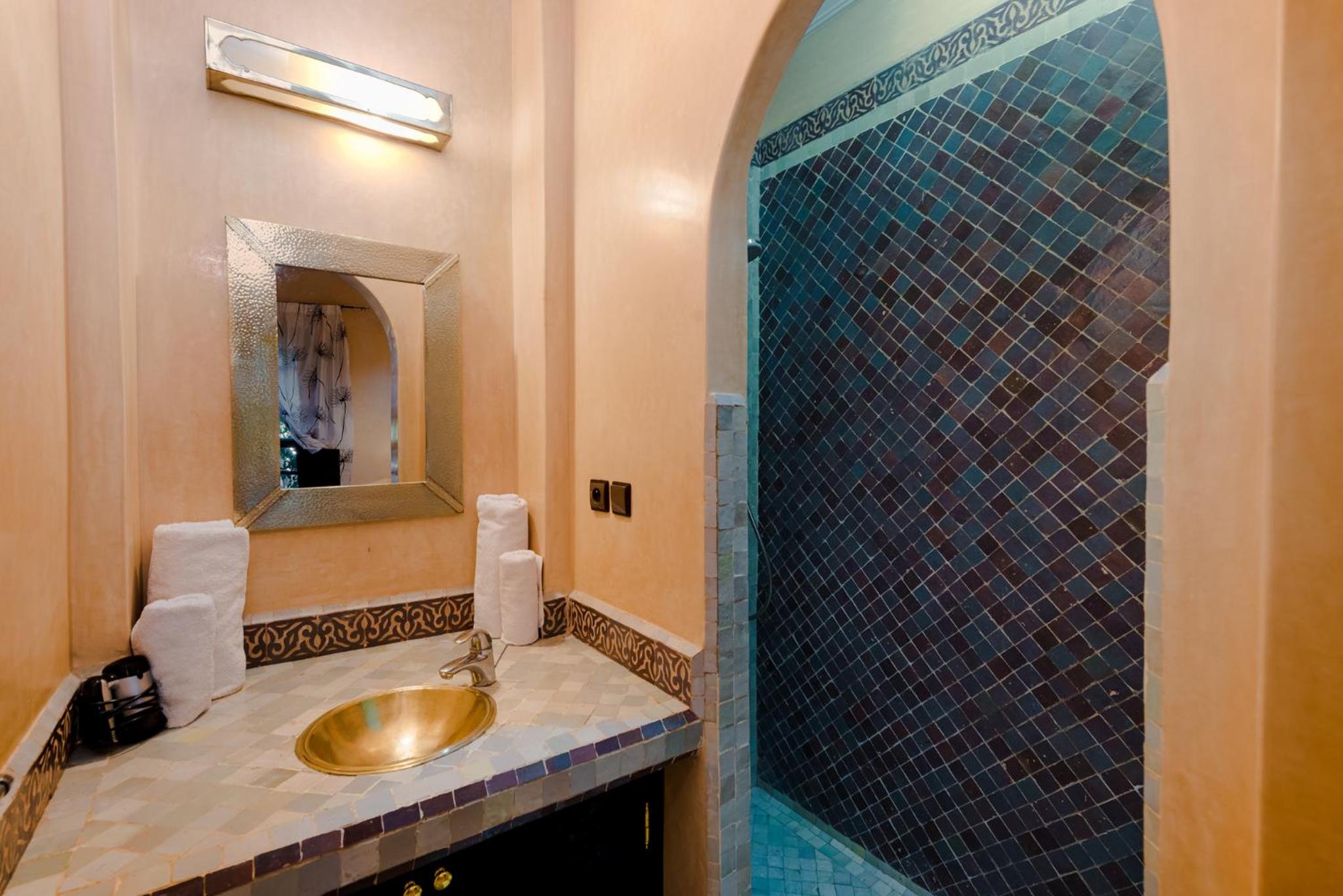 Three-Bedroom Villa - Photo 14