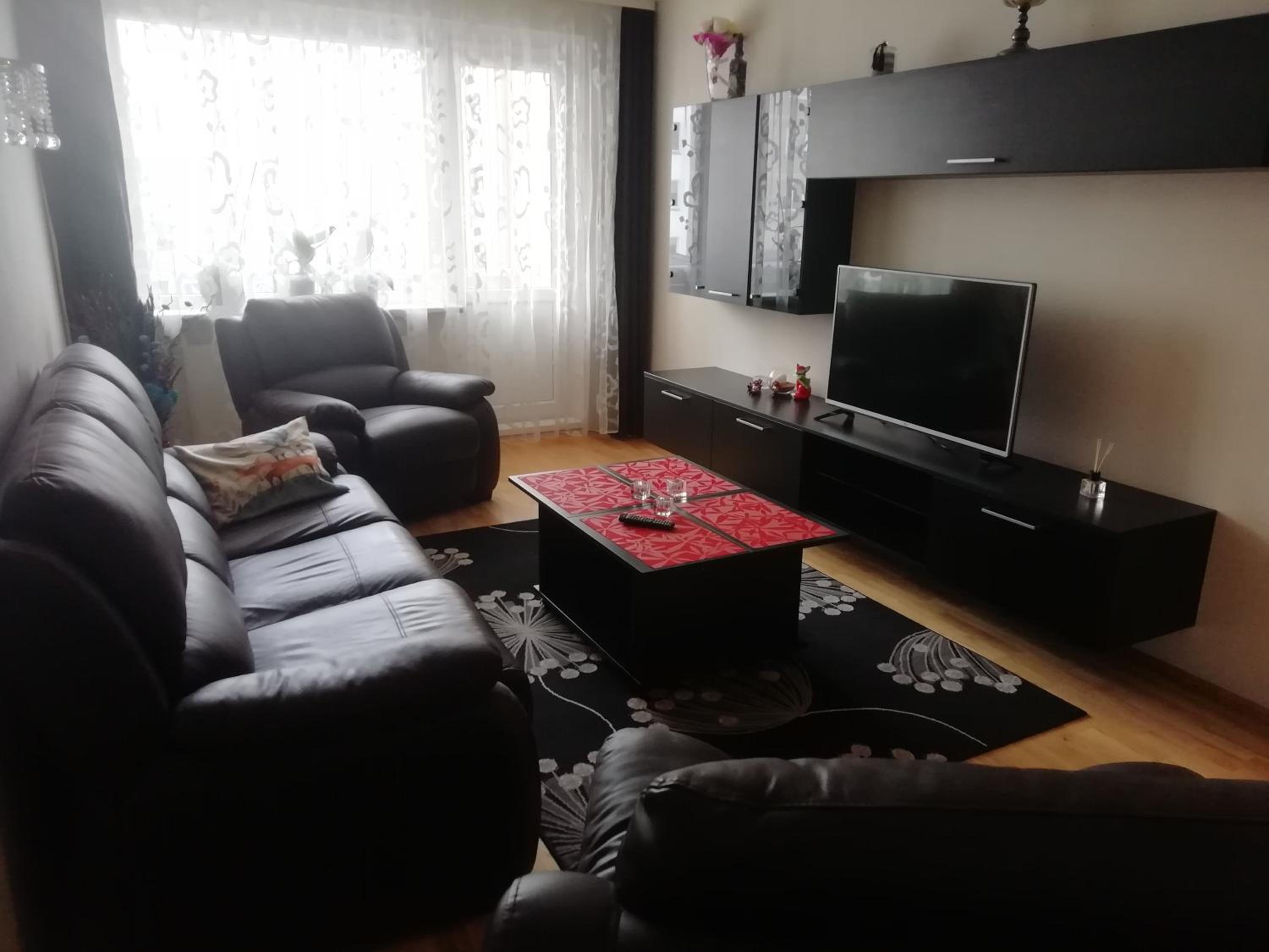 One-Bedroom Apartment - Photo 9