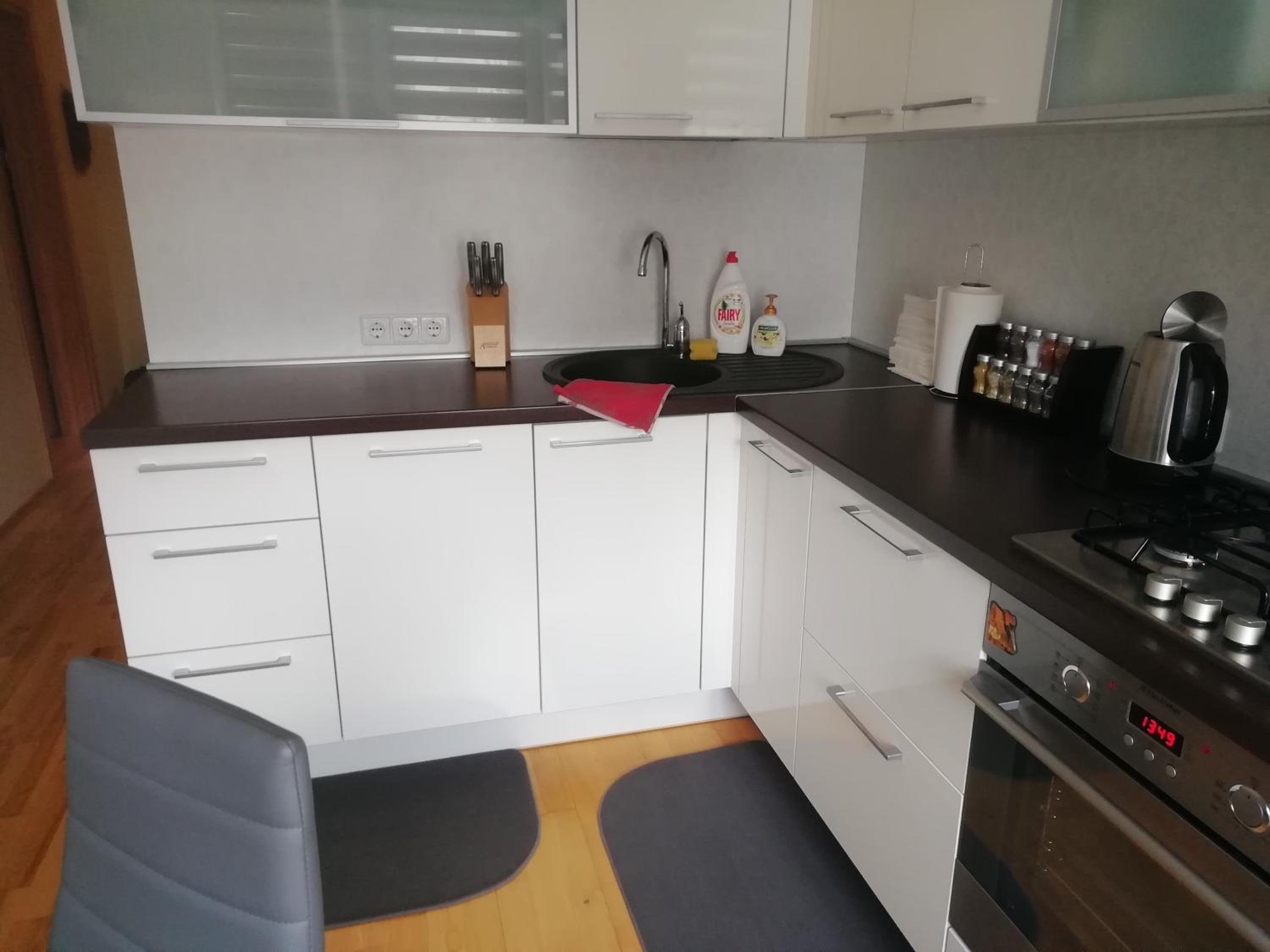 One-Bedroom Apartment - Photo 6