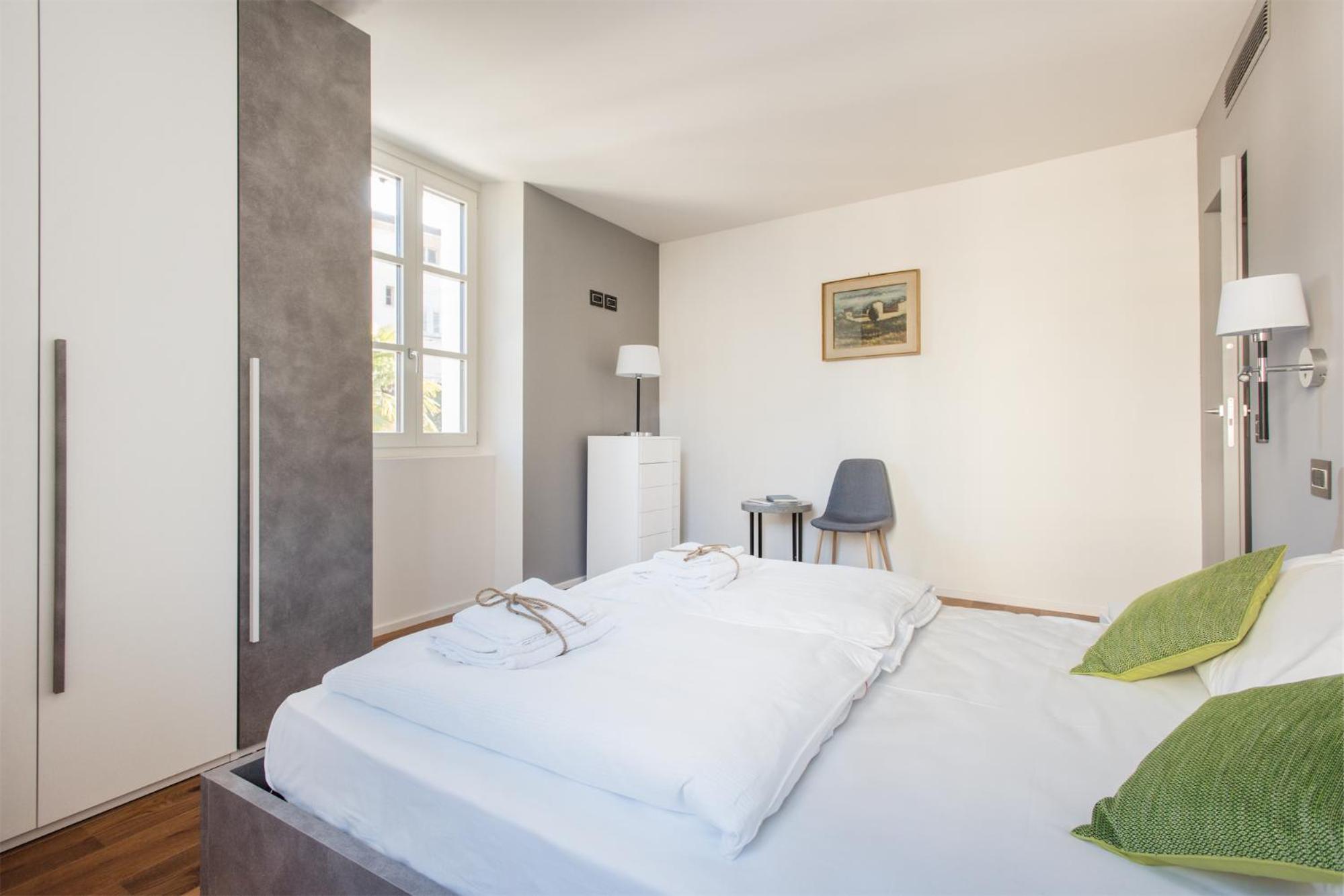 Apartment with Terrace photo 2