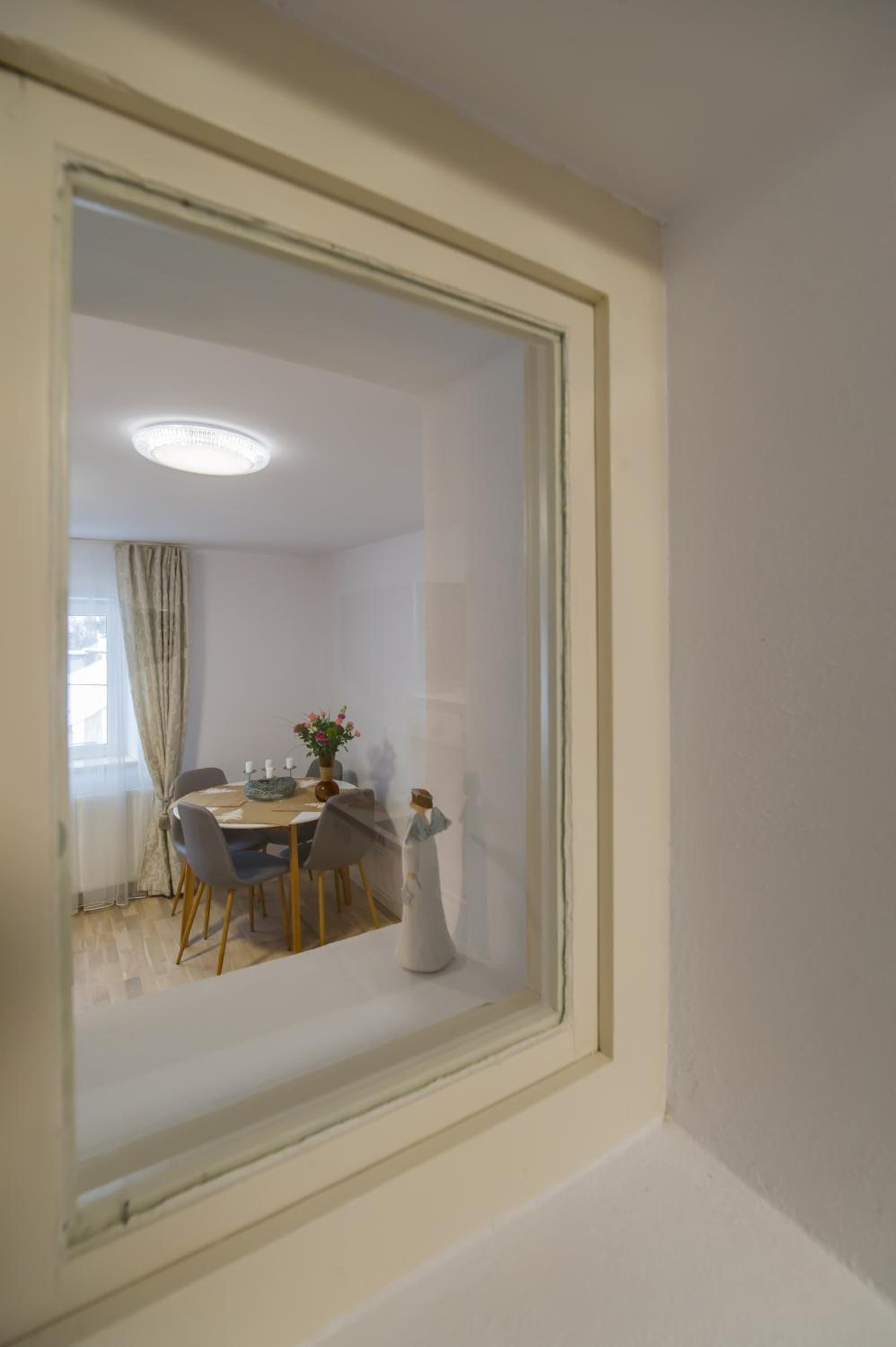 Studio Apartment - Photo 16