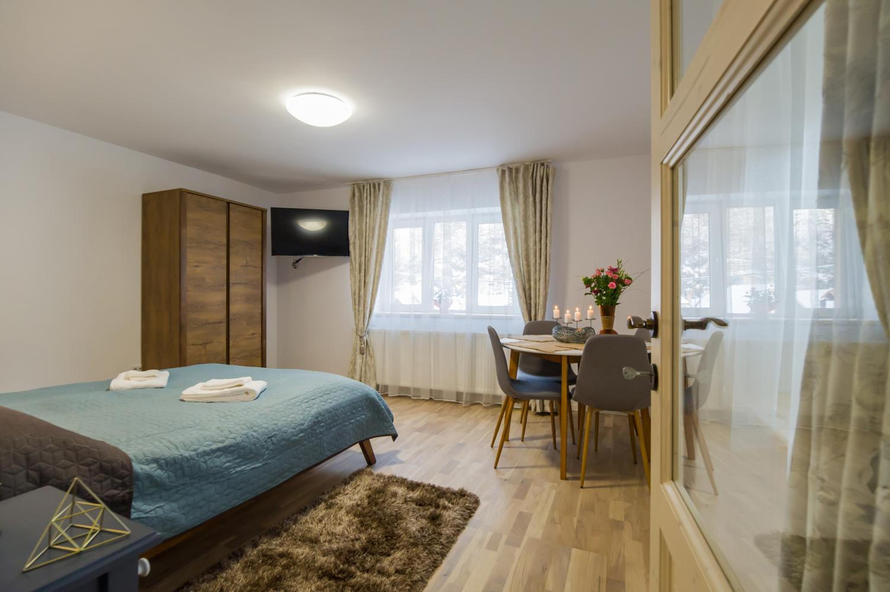 Studio Apartment - Photo 19