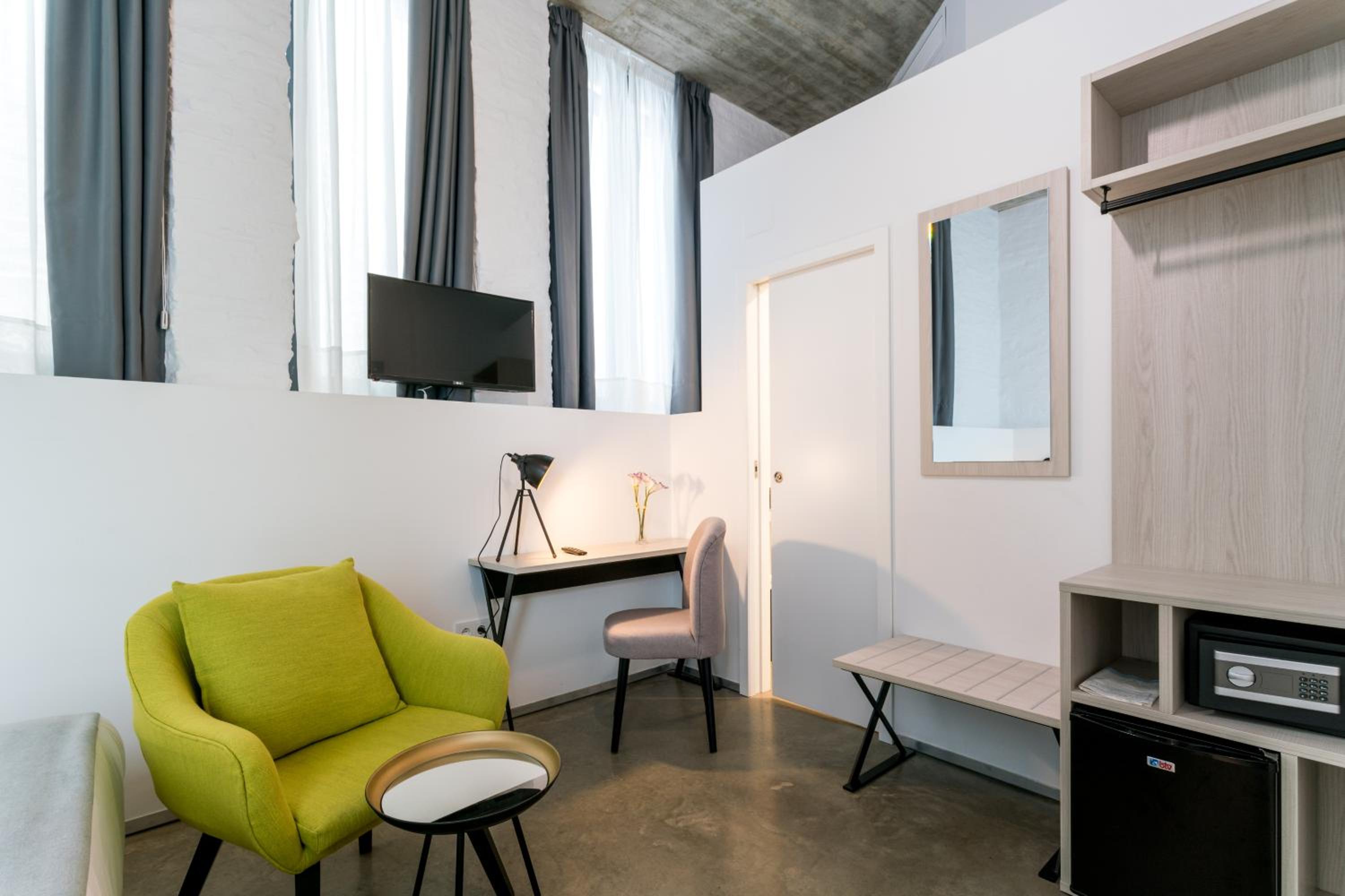 Deluxe Double Room - Photo 1