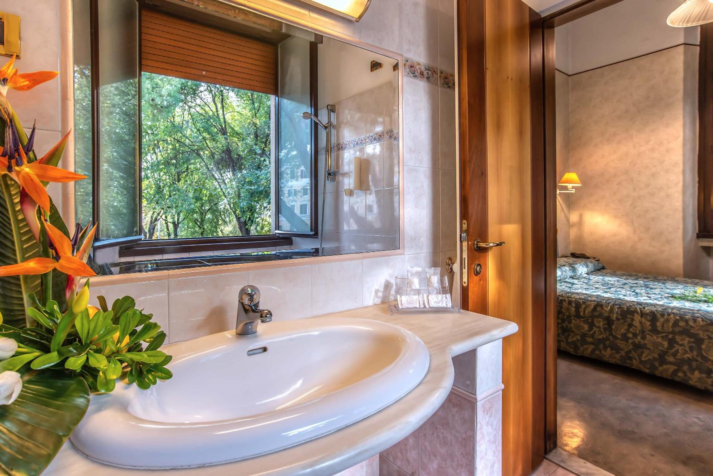 Junior Suite - Photo 9