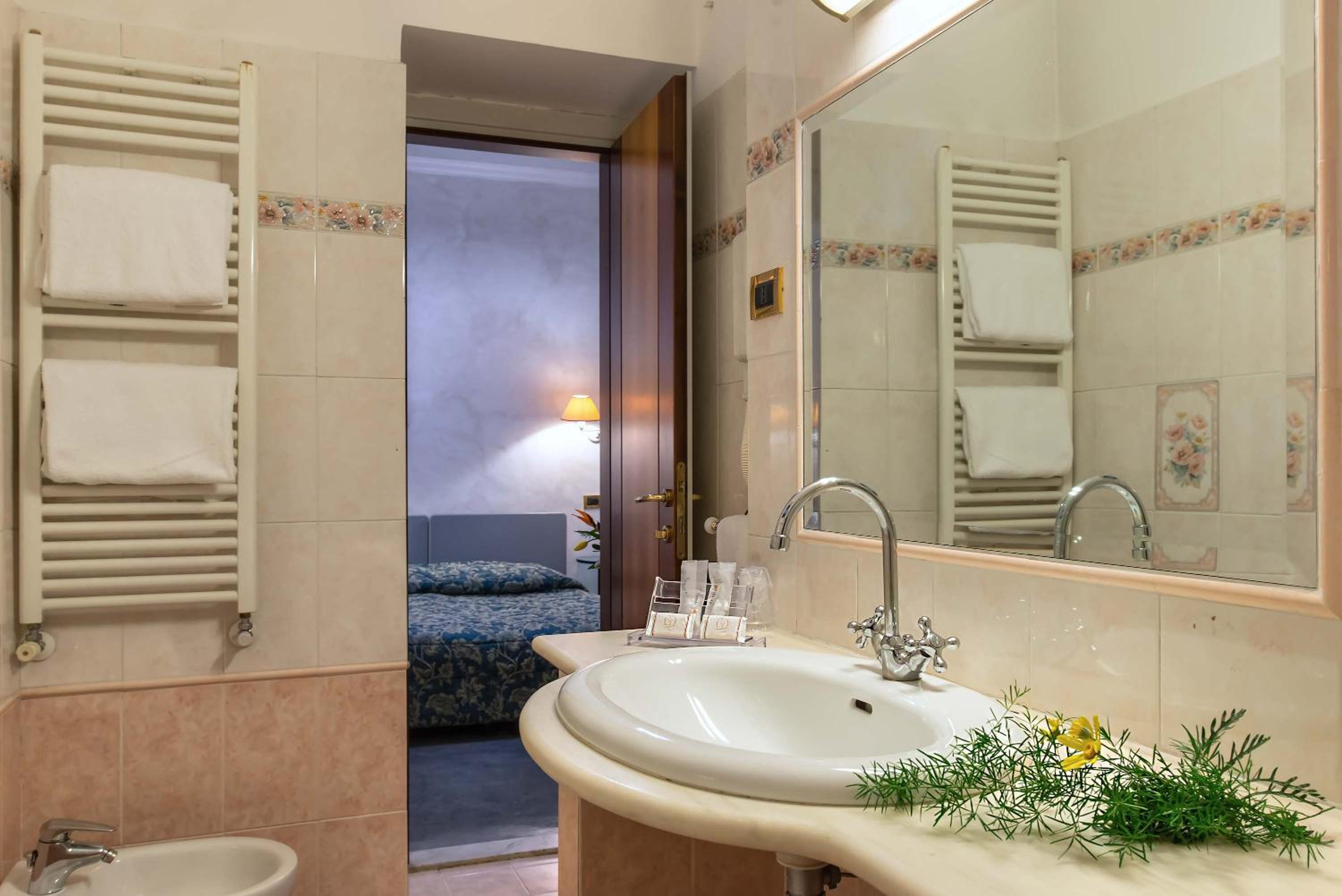 Junior Suite - Photo 8