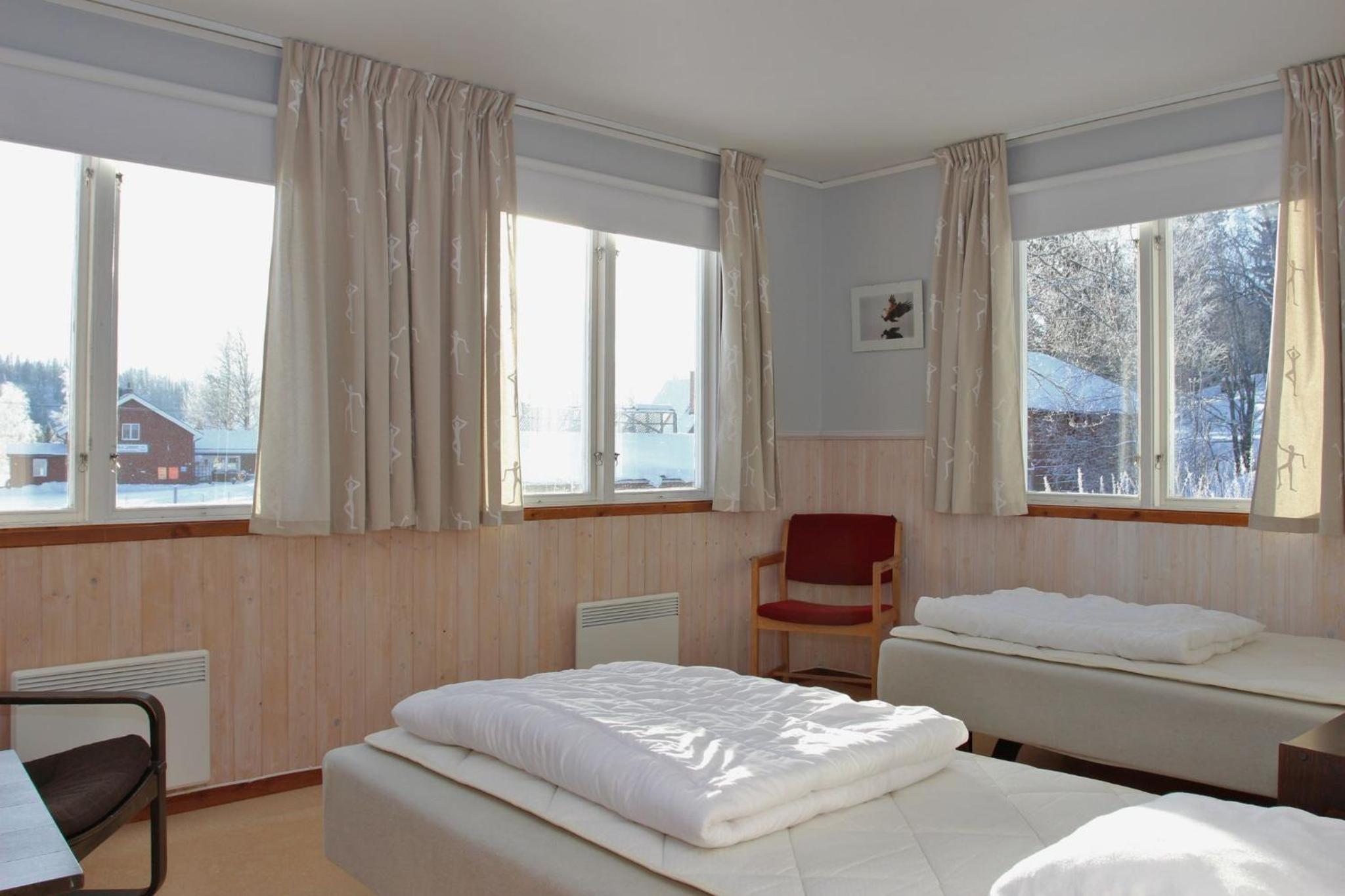 Family Room - Disability Access - Photo 4
