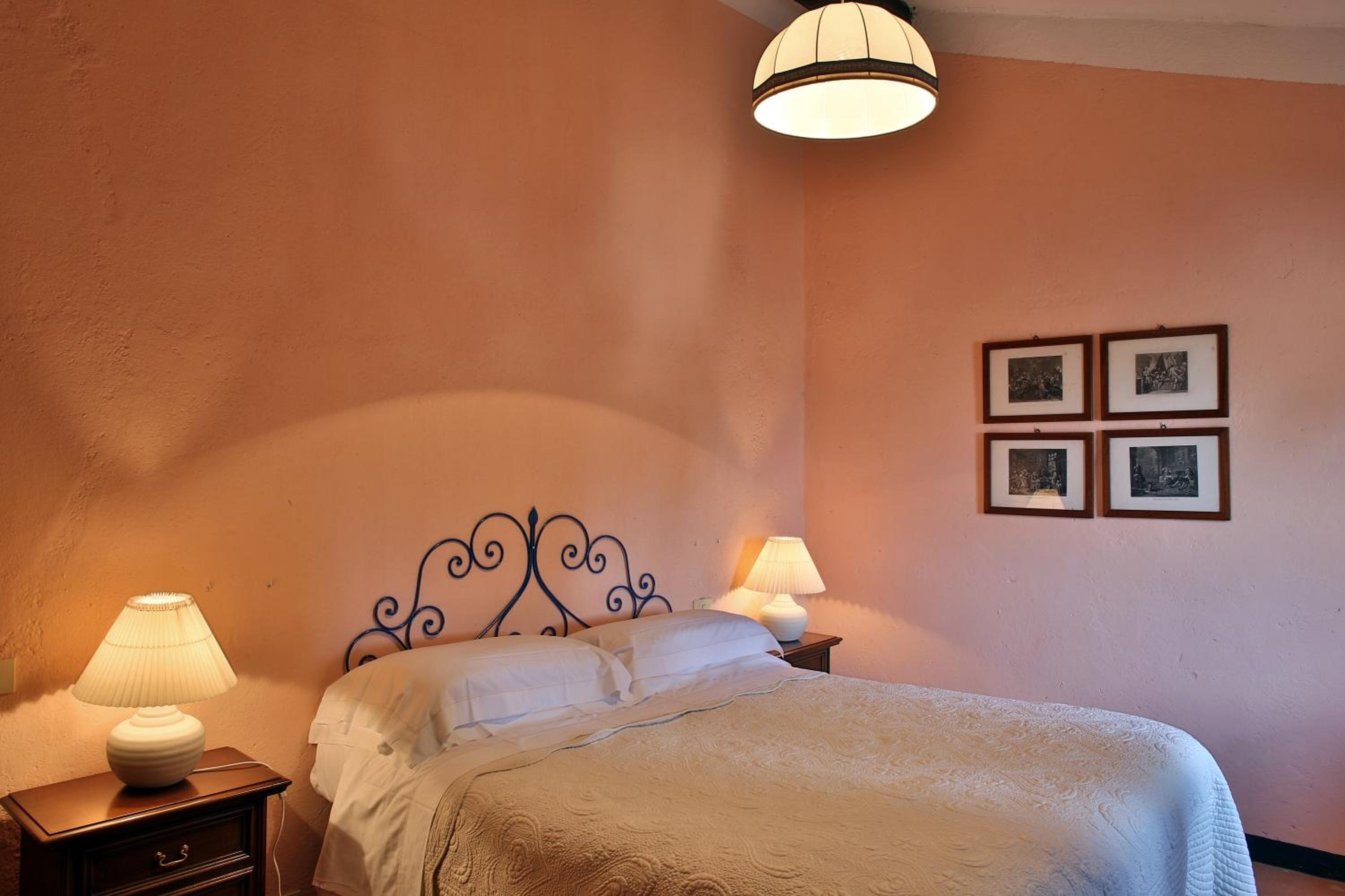 One-Bedroom Apartment - Photo 10