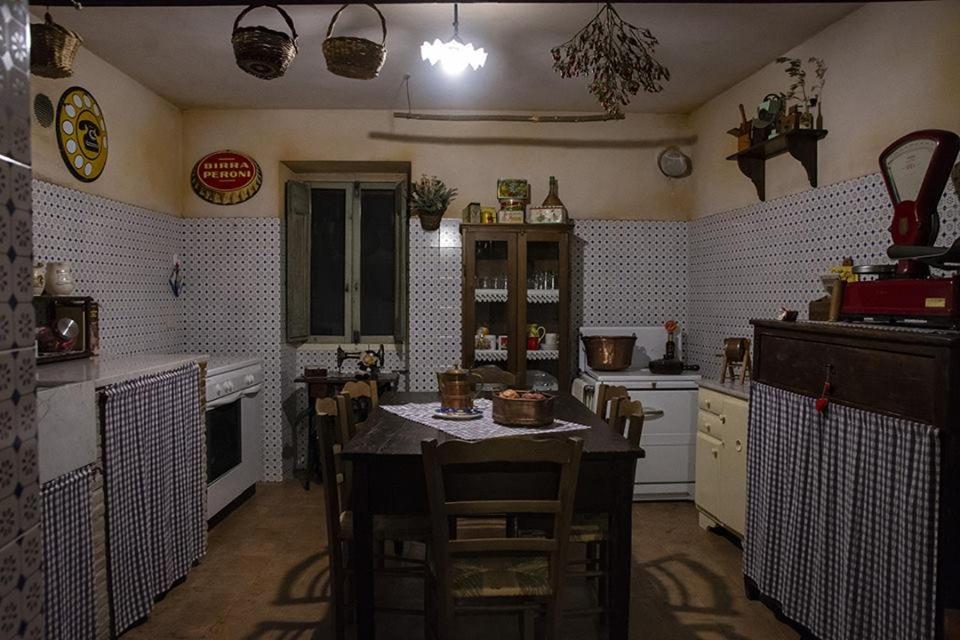 Two-Bedroom House - Photo 9