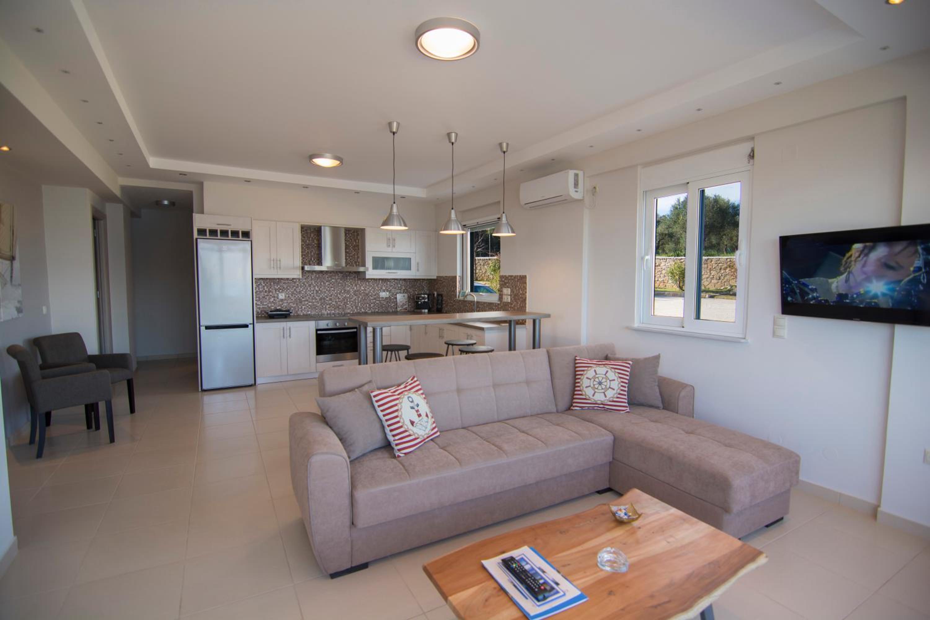 Two-Bedroom Apartment with Sea View photo 3