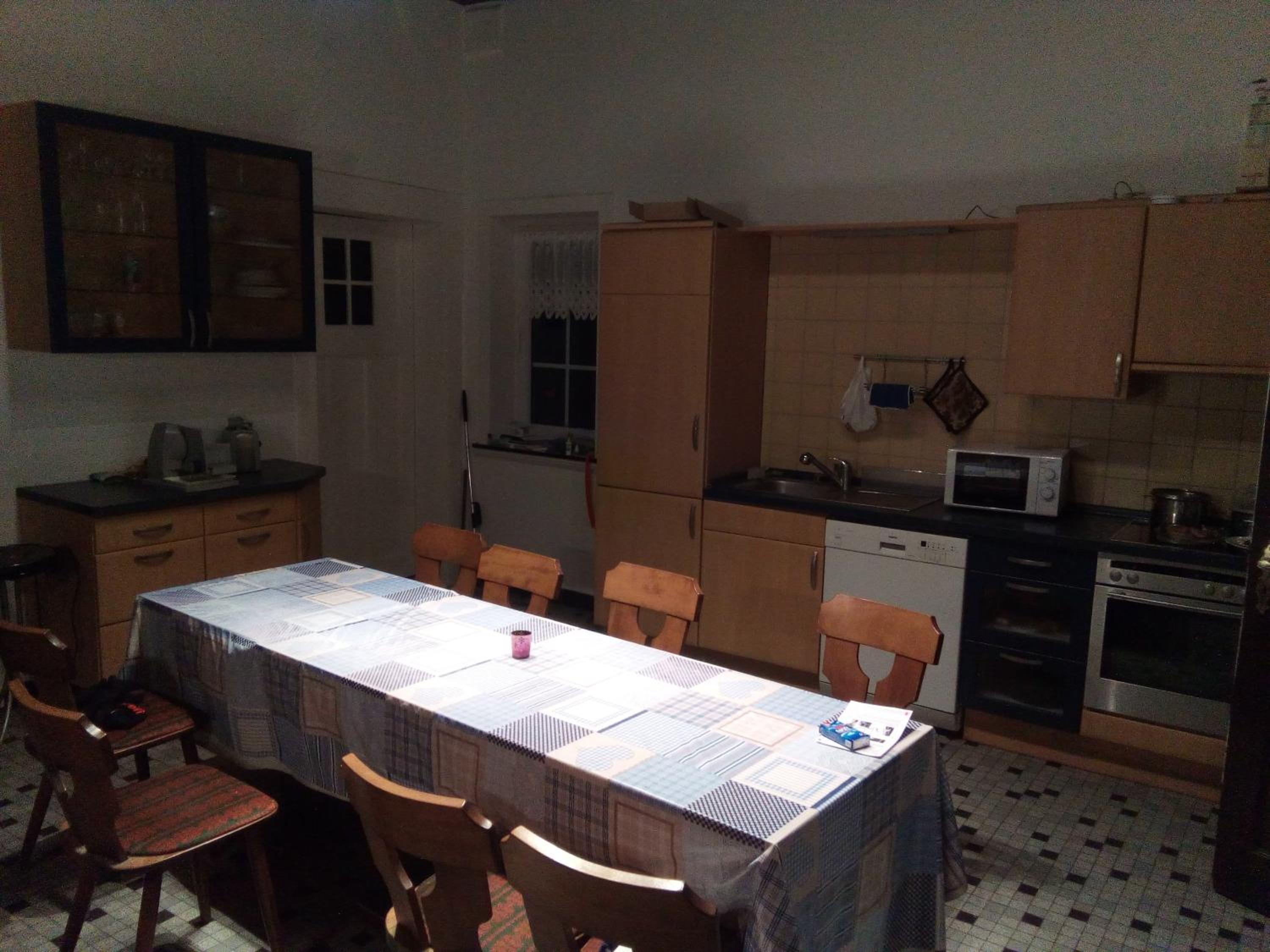 Large Double Room - Photo 20