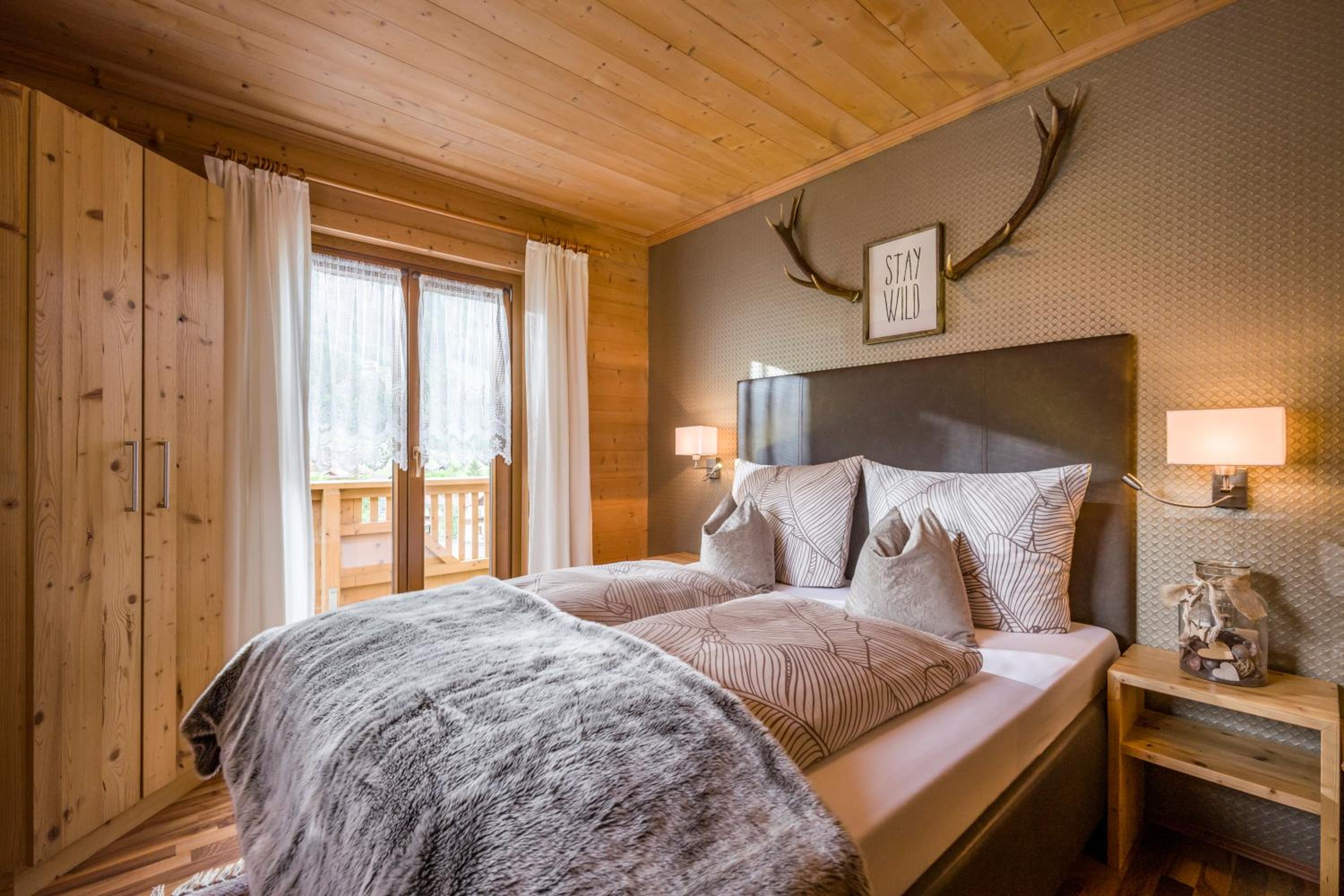 Standard Two-Bedroom Apartment (4 Adults)