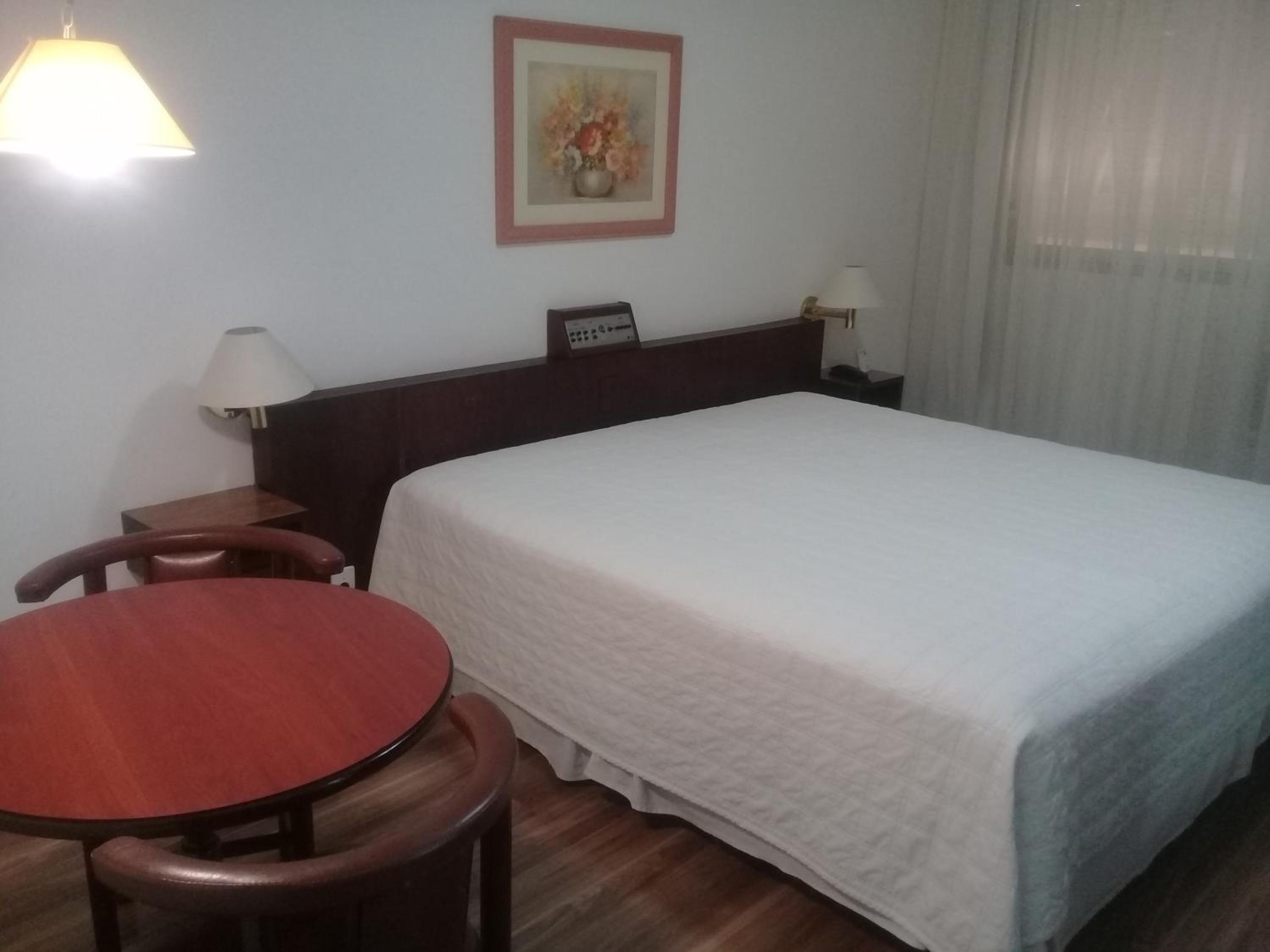 Deluxe King Room photo 2
